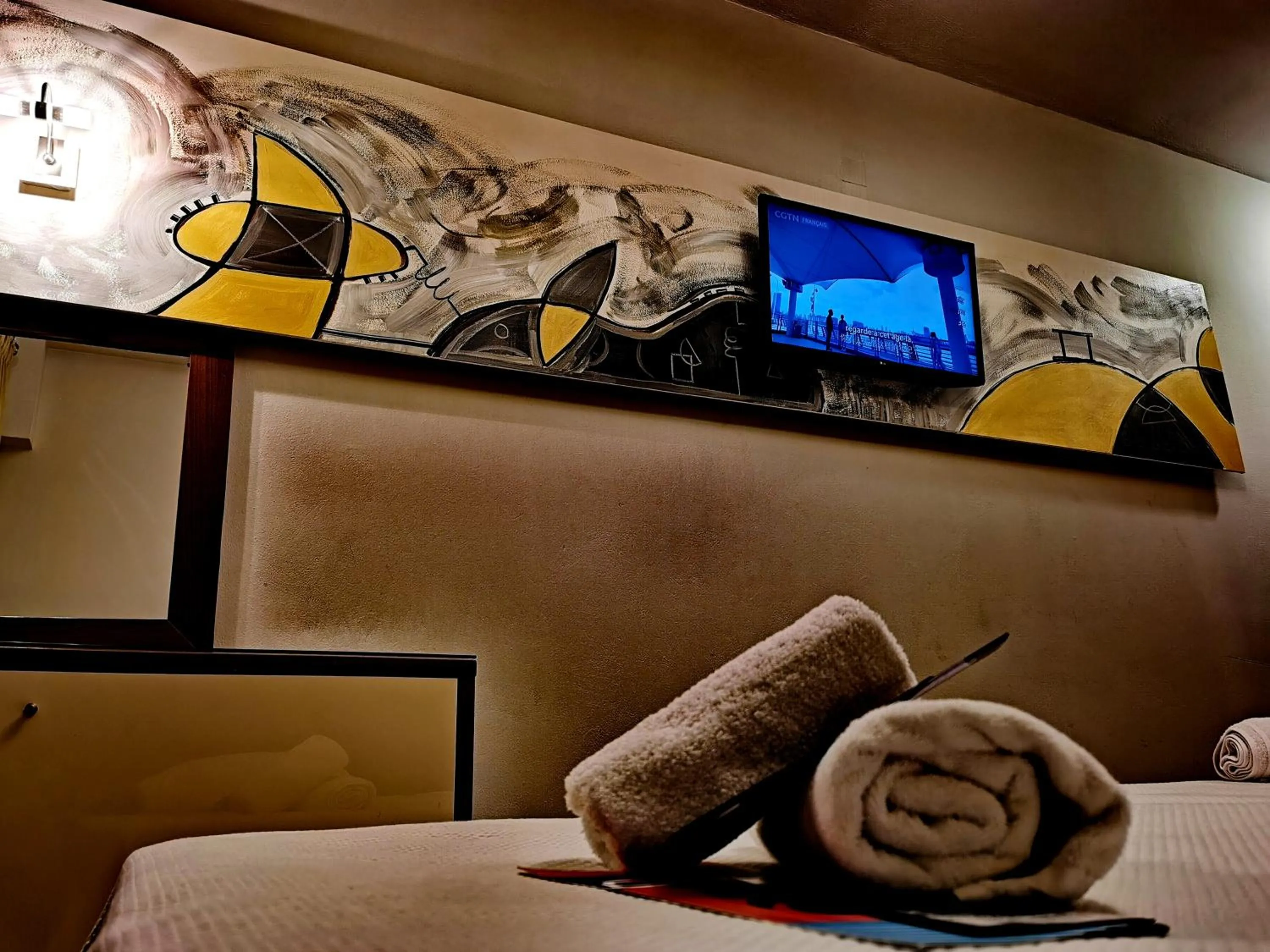 Bedroom, Bed in Trokadero Boutique Hotel