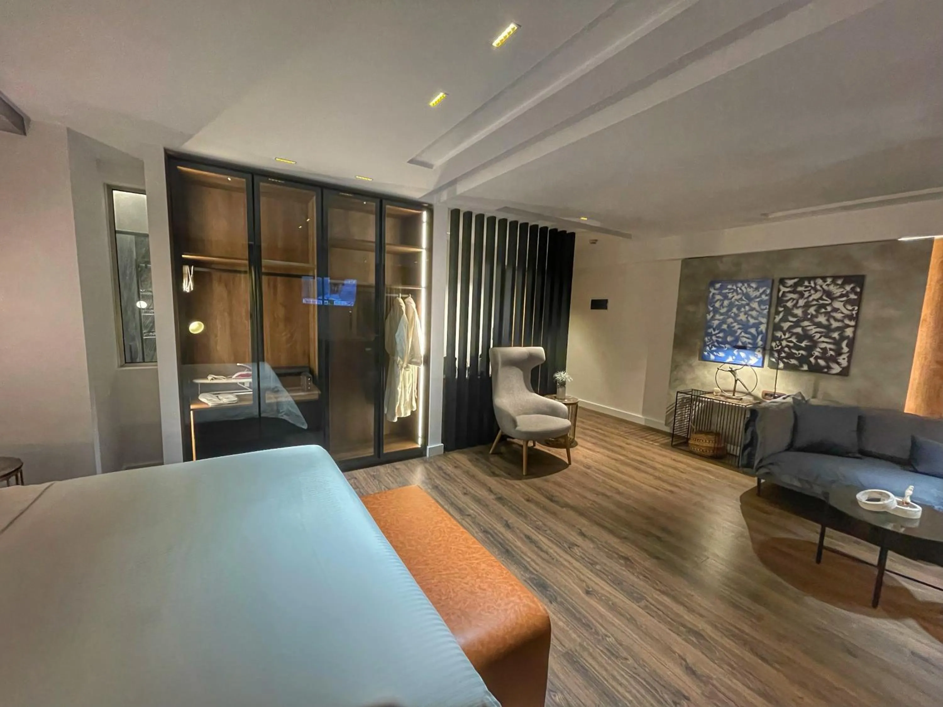 Bed in Trokadero Boutique Hotel