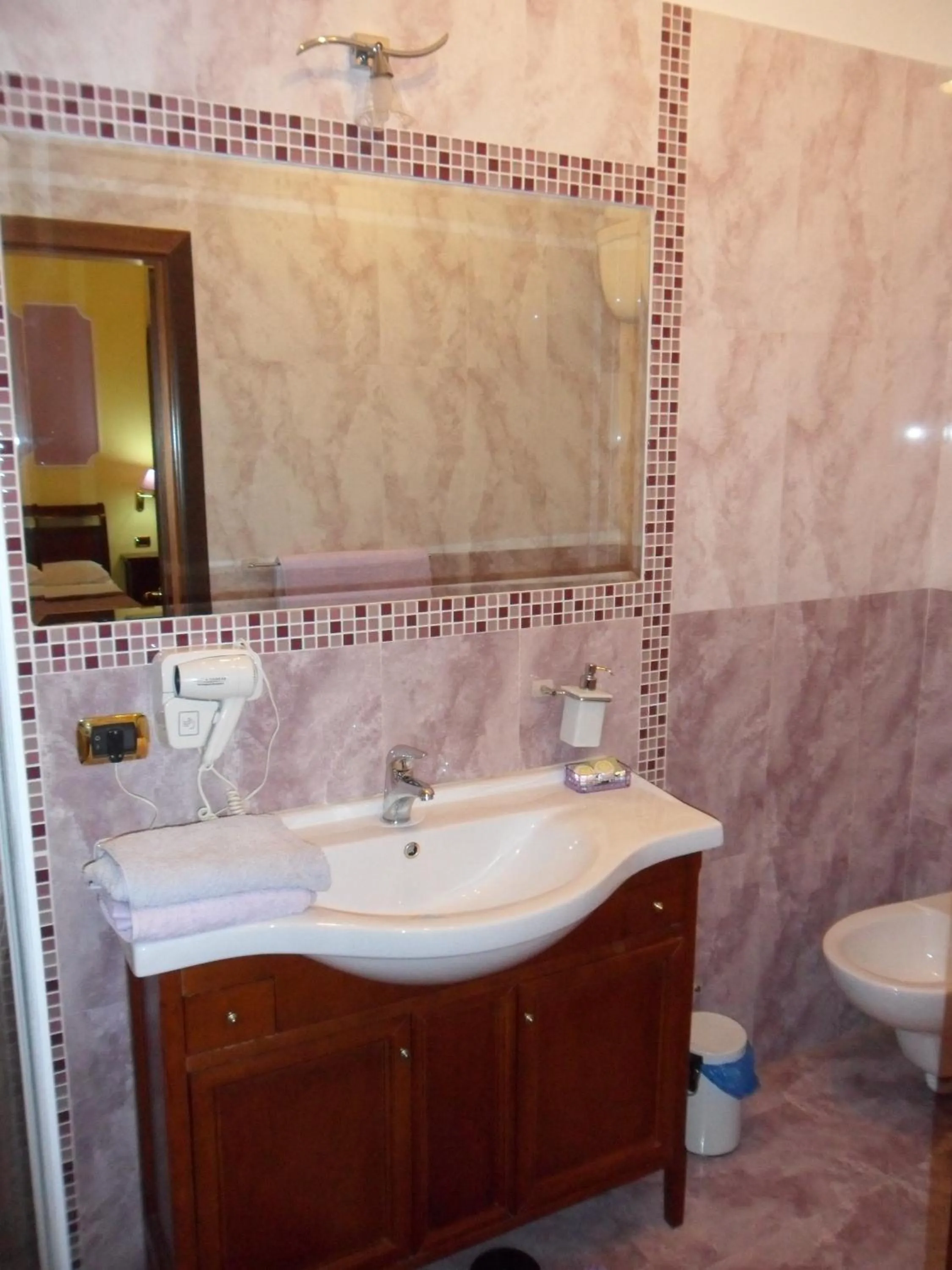Bathroom in B&B Del Corso