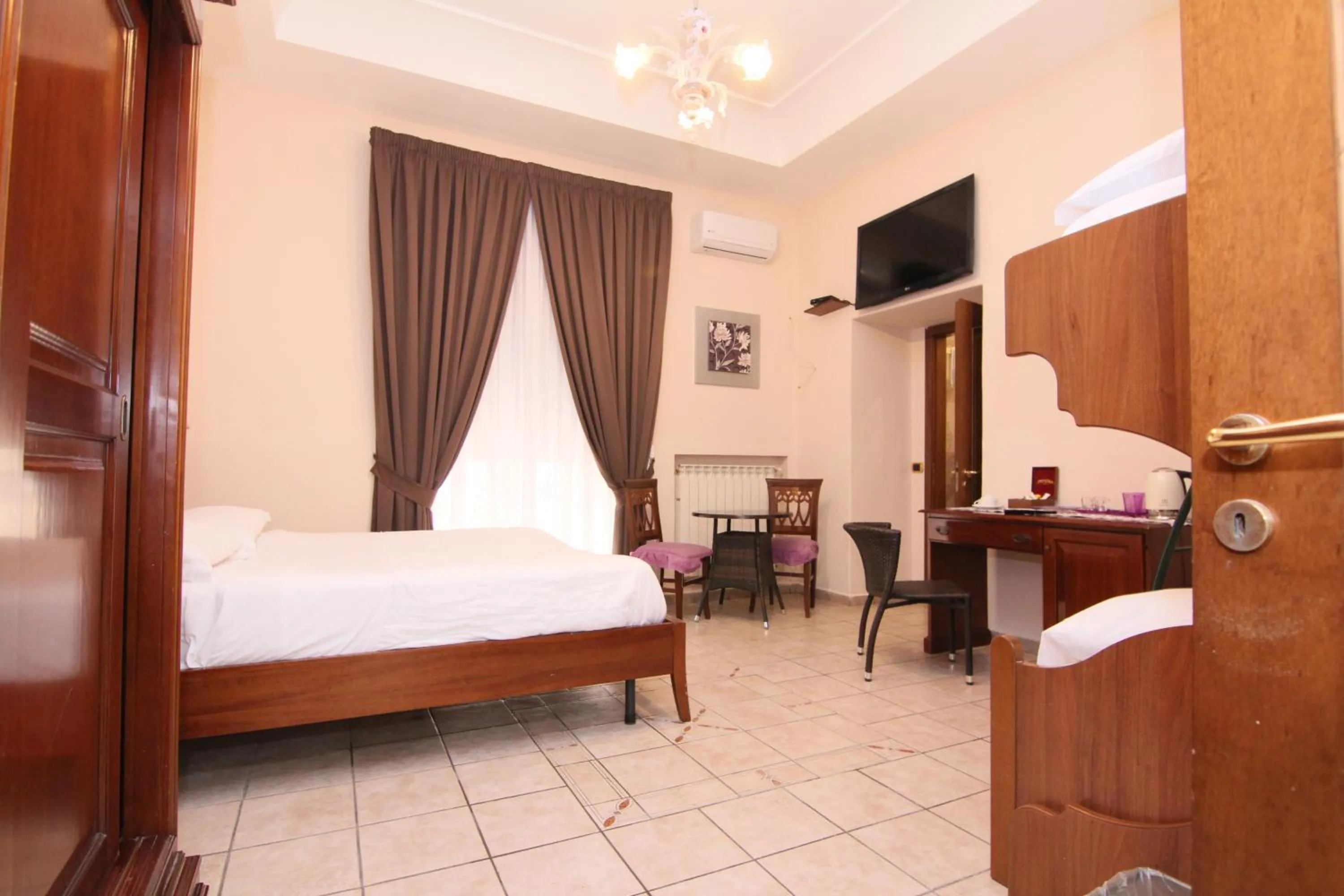 Toilet, Bed in B&B Del Corso