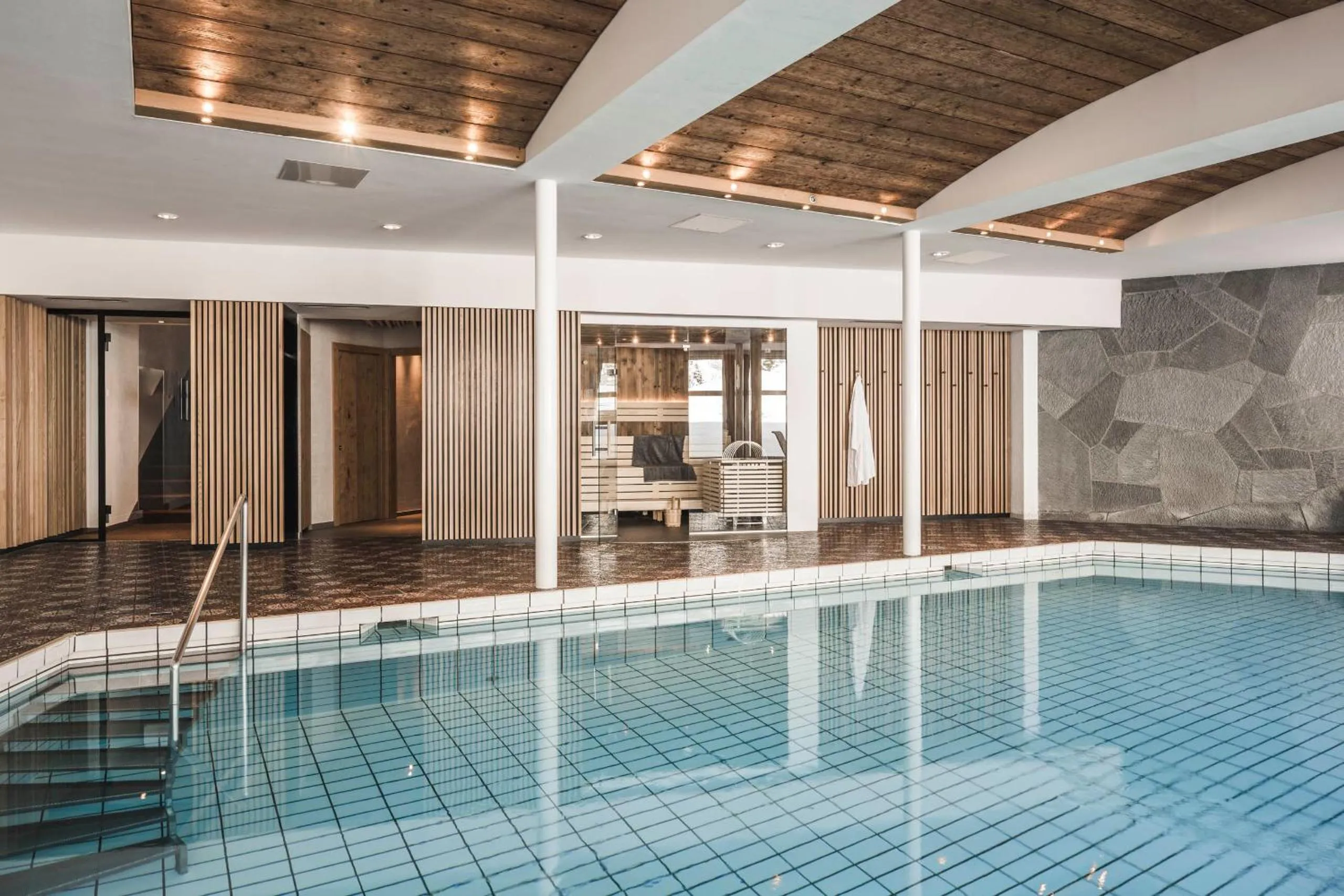 Swimming pool in Sporthotel Bachmann