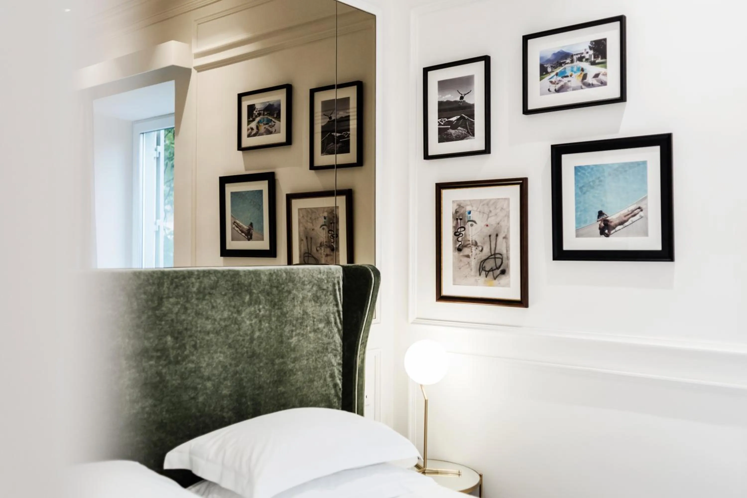 Bed in The Shire Hotel