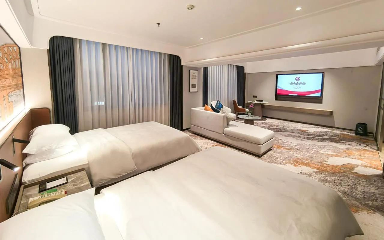 Photo of the whole room, Bed in Hotel Landmark Canton