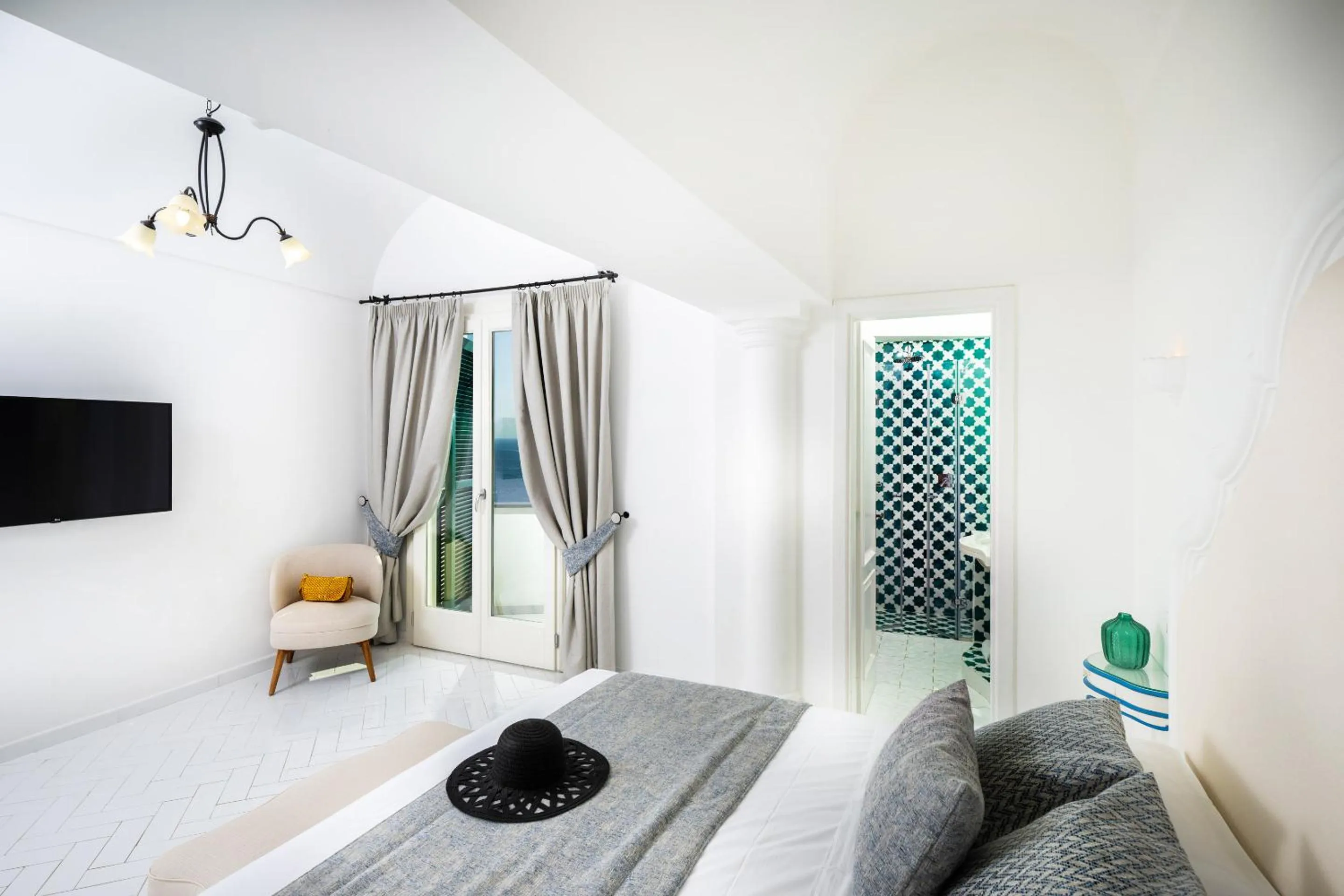 Bed in Alcione Residence