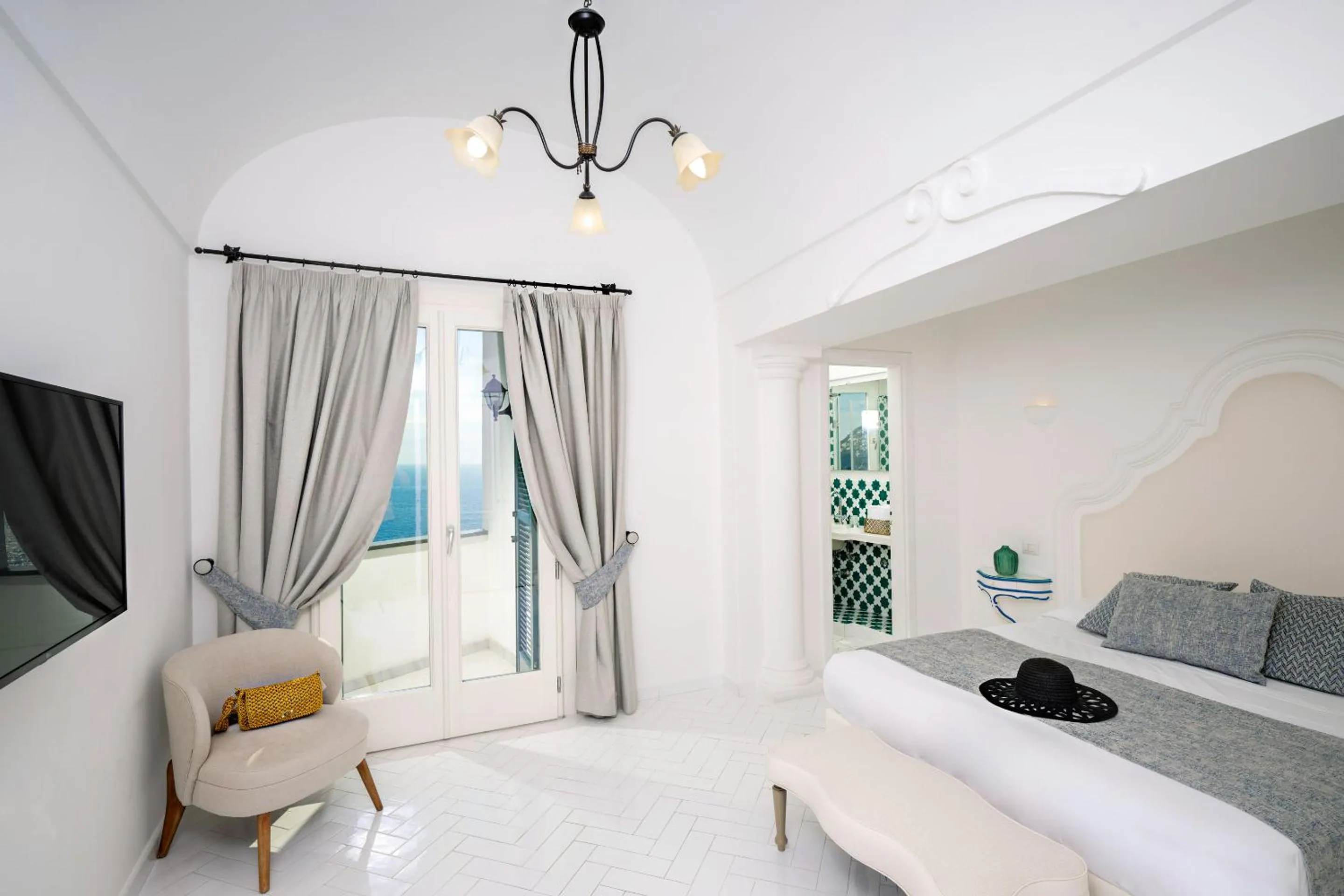 Bed in Alcione Residence