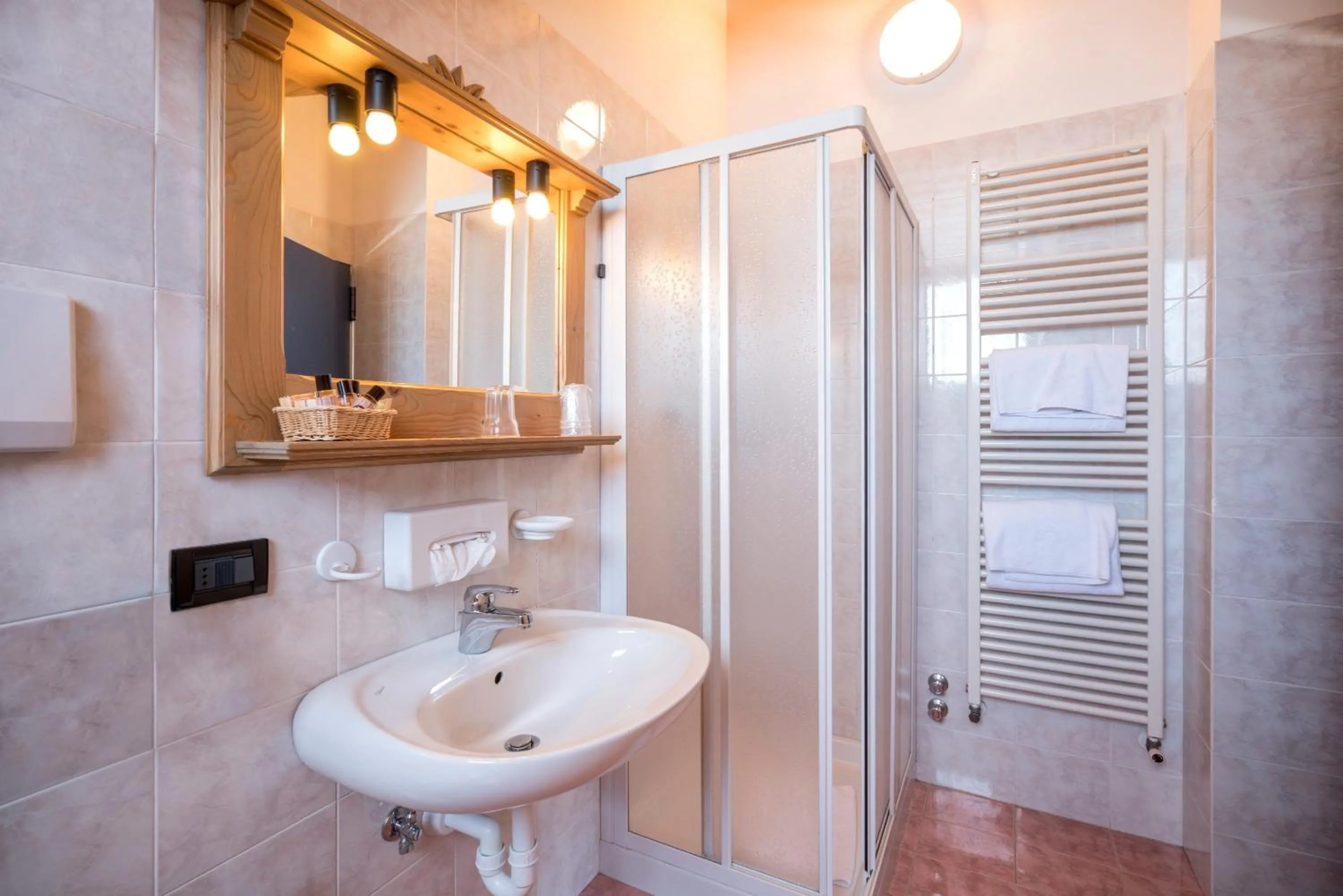 Bathroom in Hotel Canada