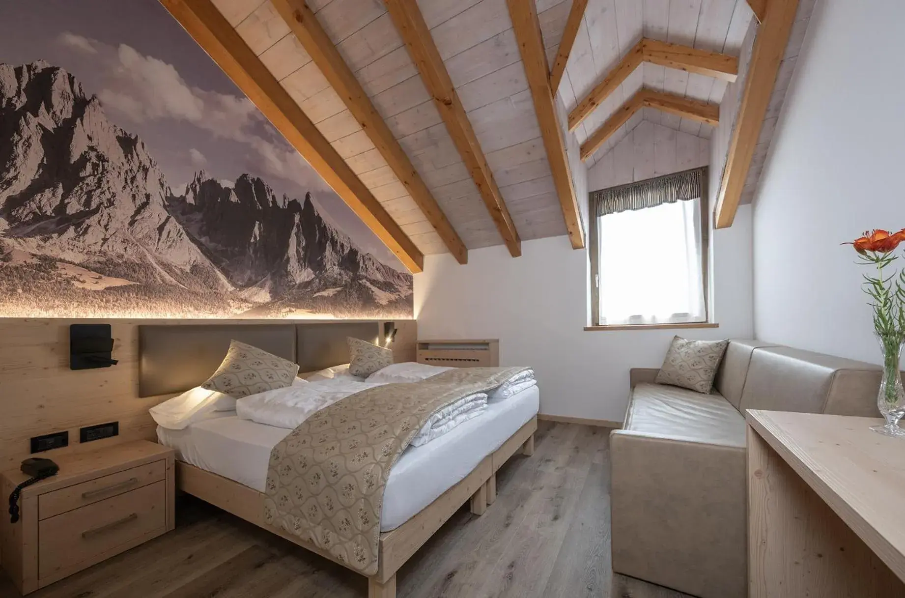 Comfort Double Room in Hotel Canada Comfort Double Room in Hotel Canada