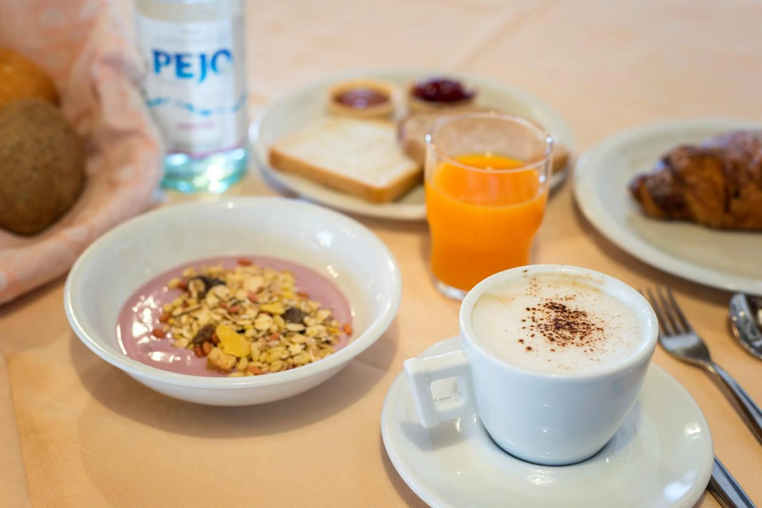 Italian breakfast in Hotel Canada