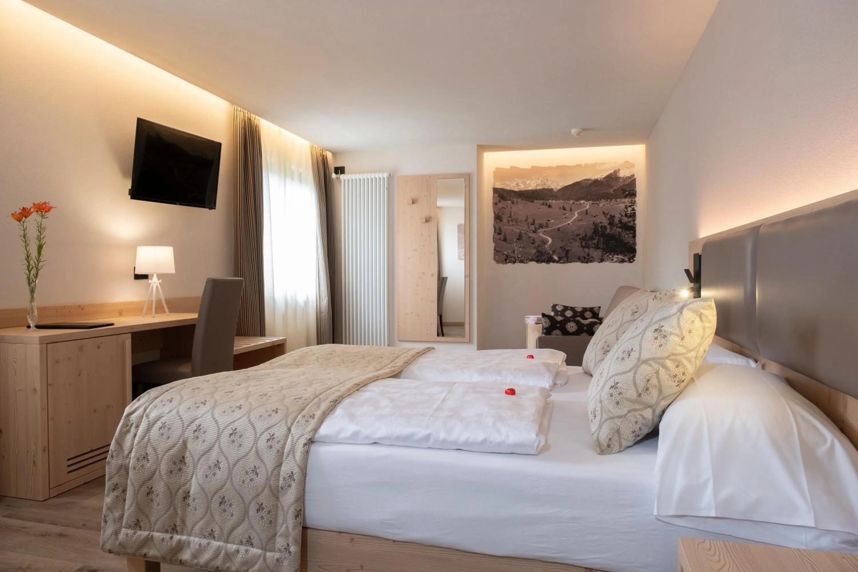 Bedroom, Bed in Hotel Canada