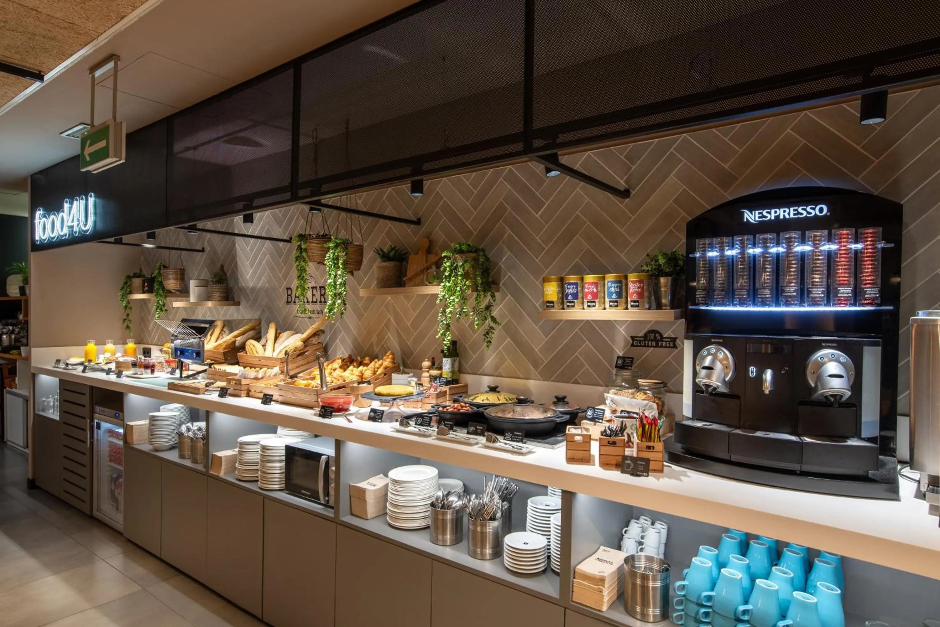 Coffee/tea facilities in Hotel Bed4U Pamplona