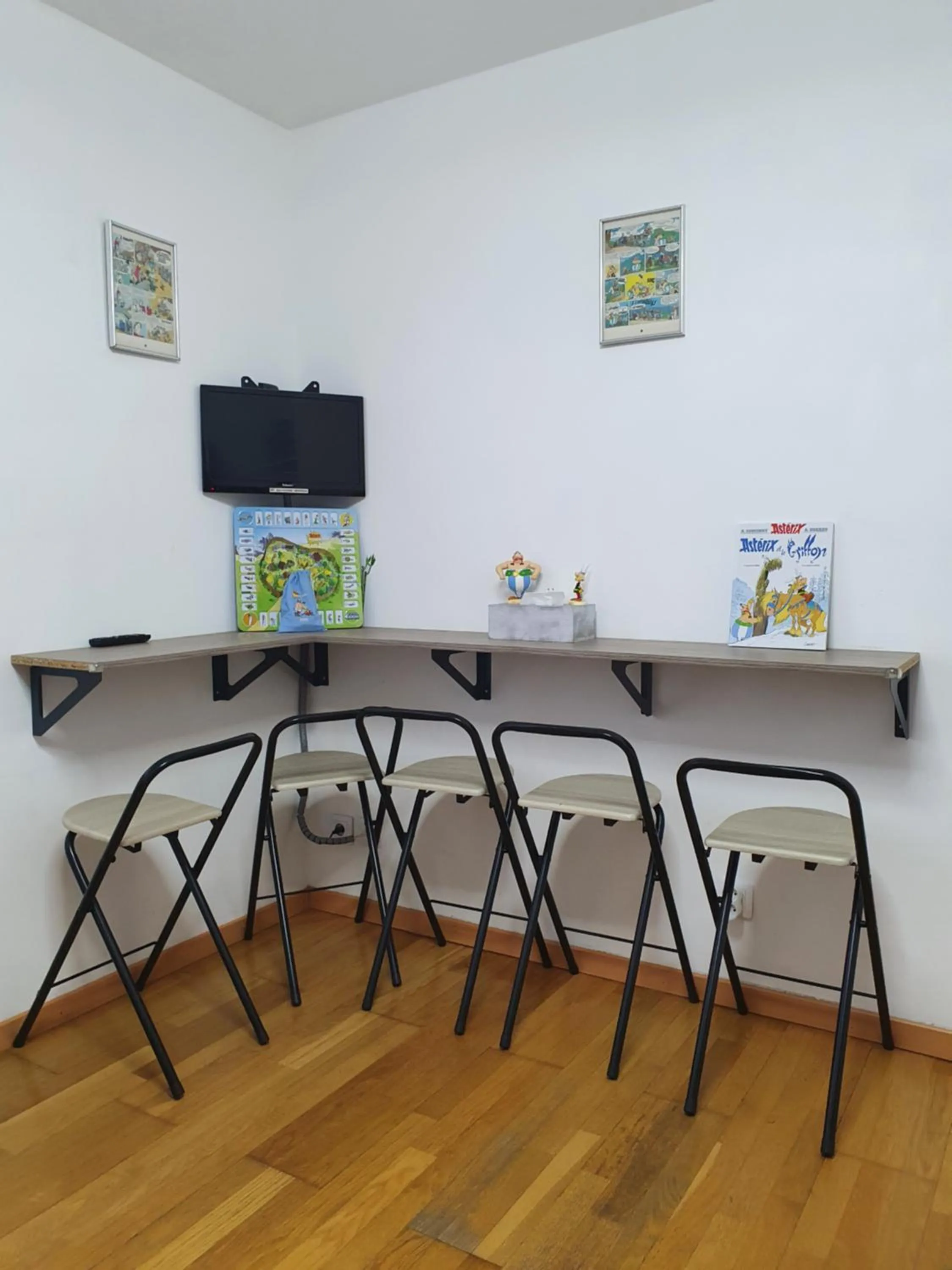 Dining area in chez christian&astrid Next to Disneyland Paris