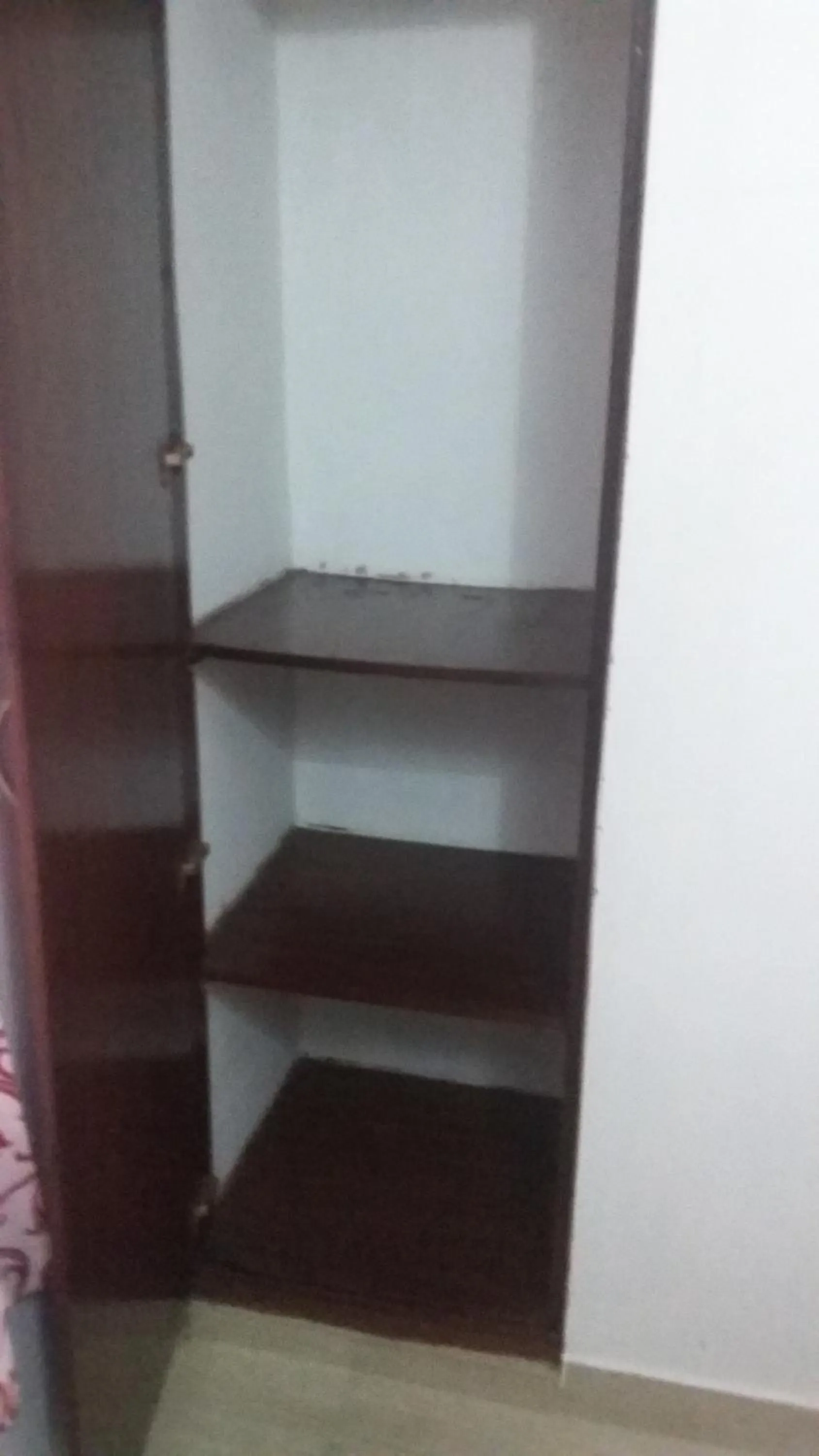 wardrobe in Juliet's Homestay