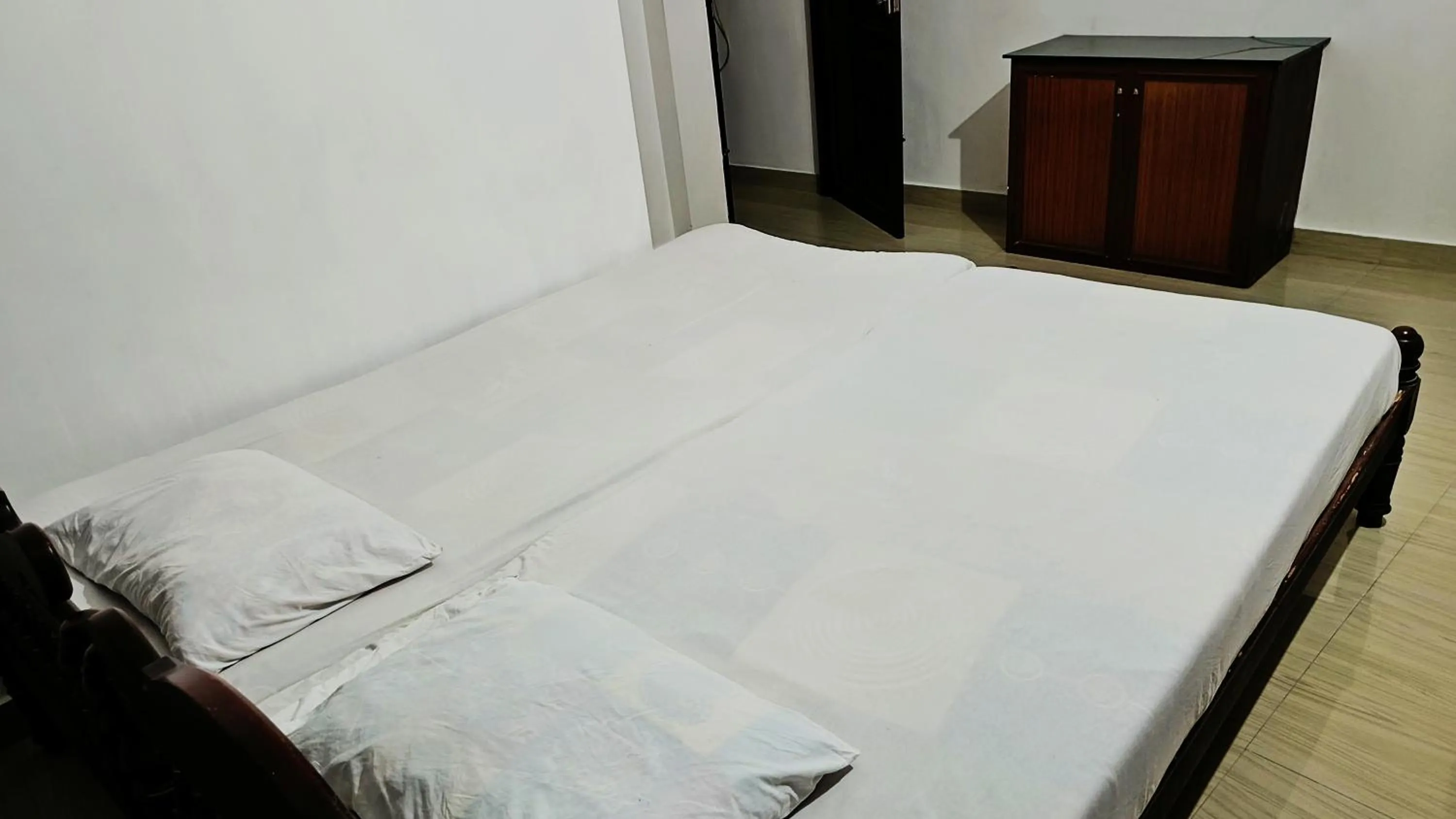 Photo of the whole room, Bed in Juliet's Homestay