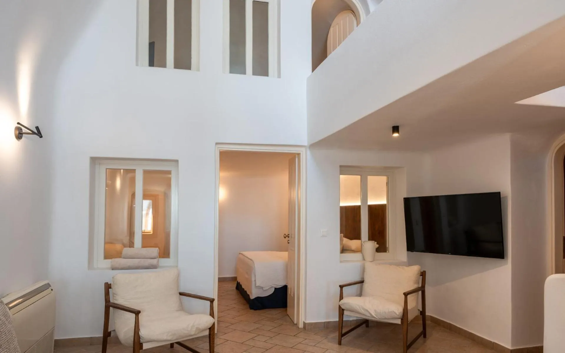 TV and multimedia in Mirabo Villas