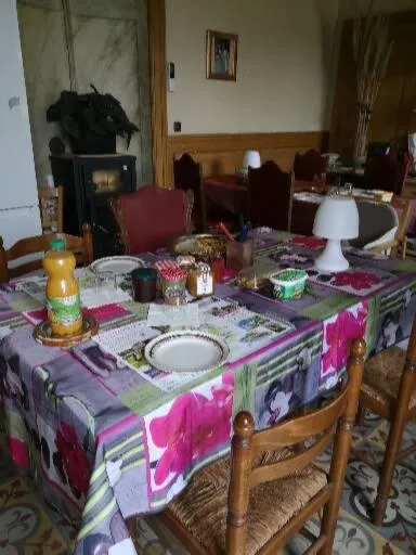 Kitchen or kitchenette in Domaine de Fontenelay