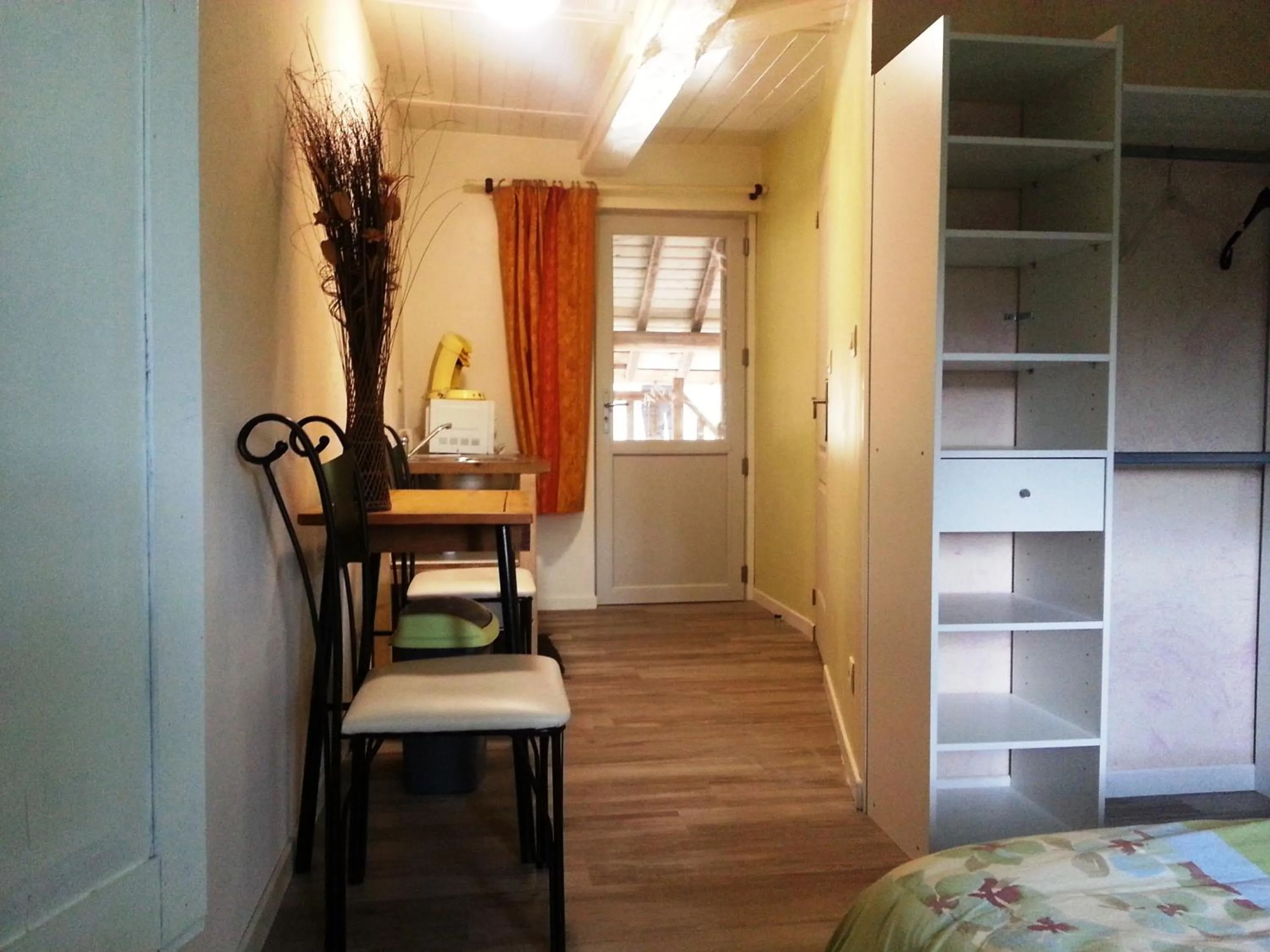 Kitchen or kitchenette in Domaine de Fontenelay