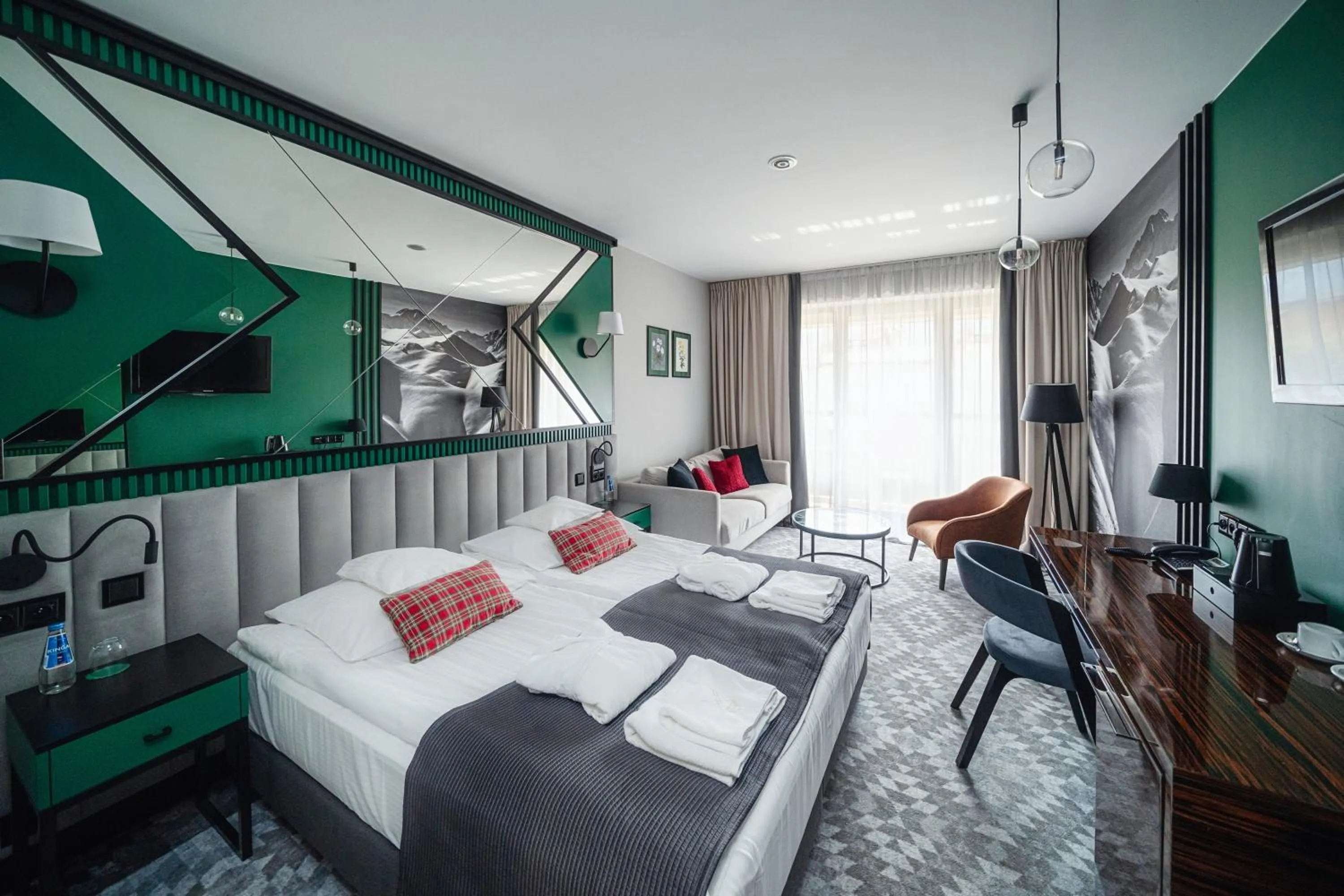 Photo of the whole room, Bed in Rysy Boutique Hotel