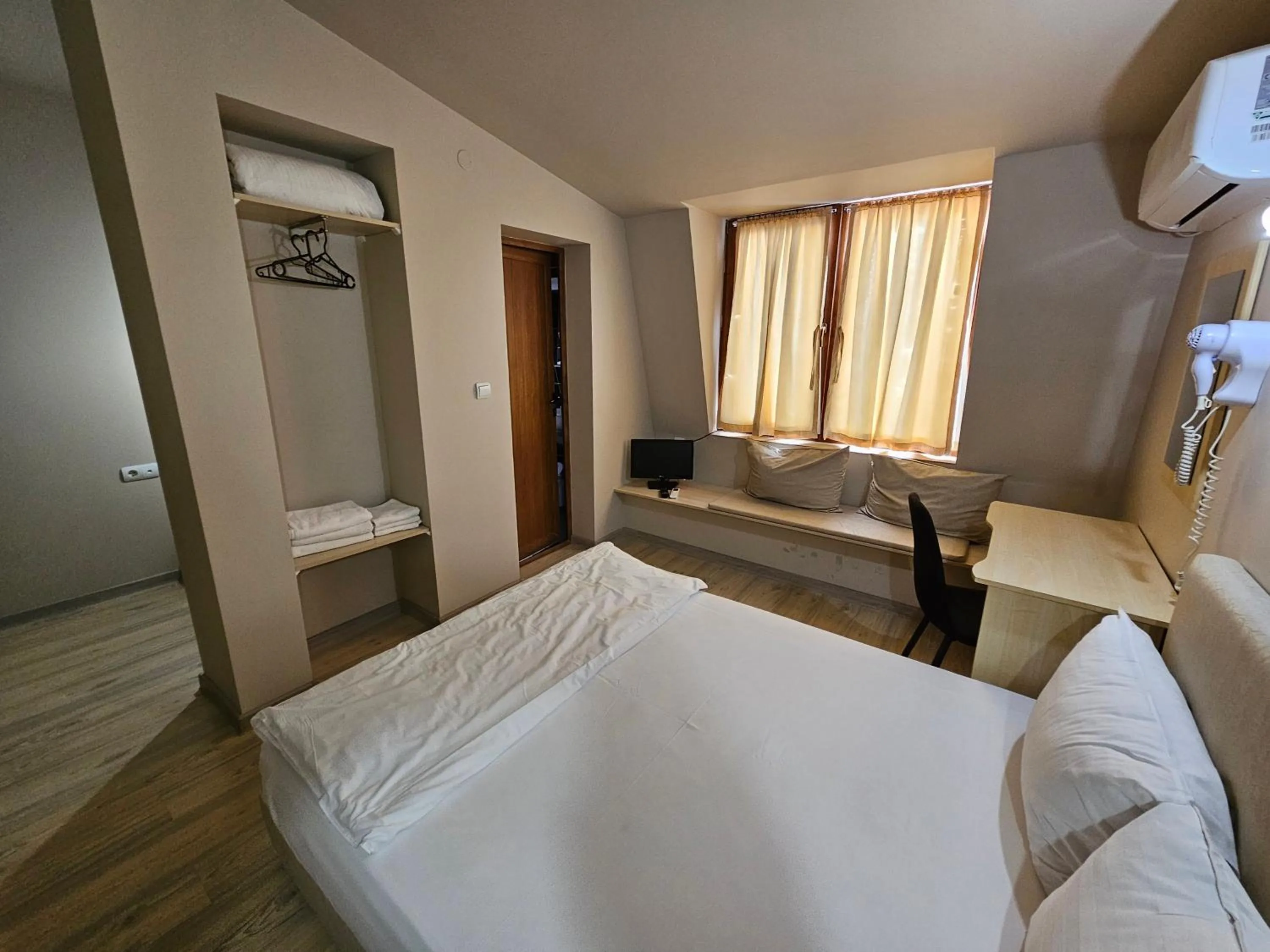 Bed in Hotel Racic Self-Check In