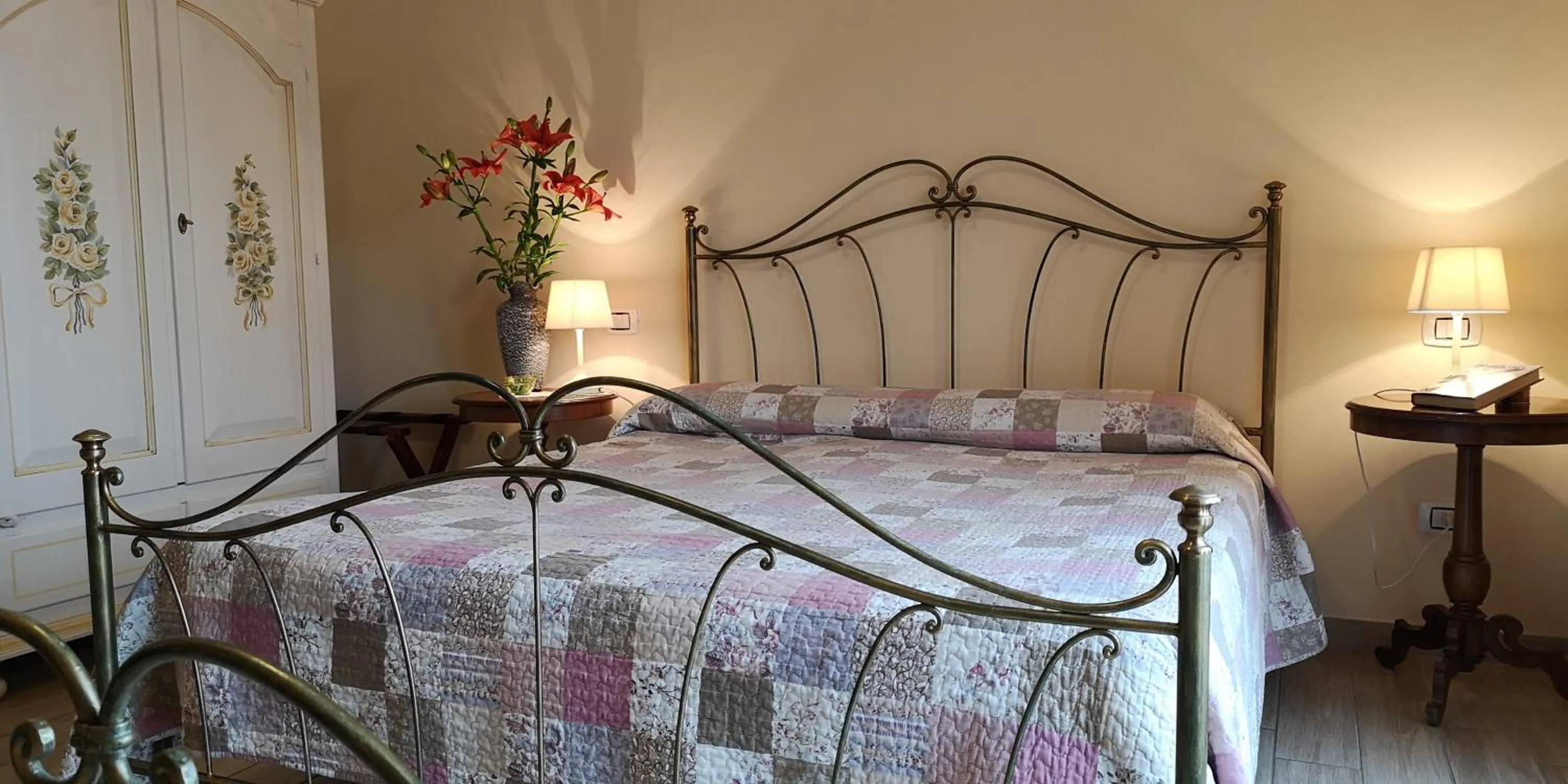 Photo of the whole room, Bed in B&B Paola e Francesco