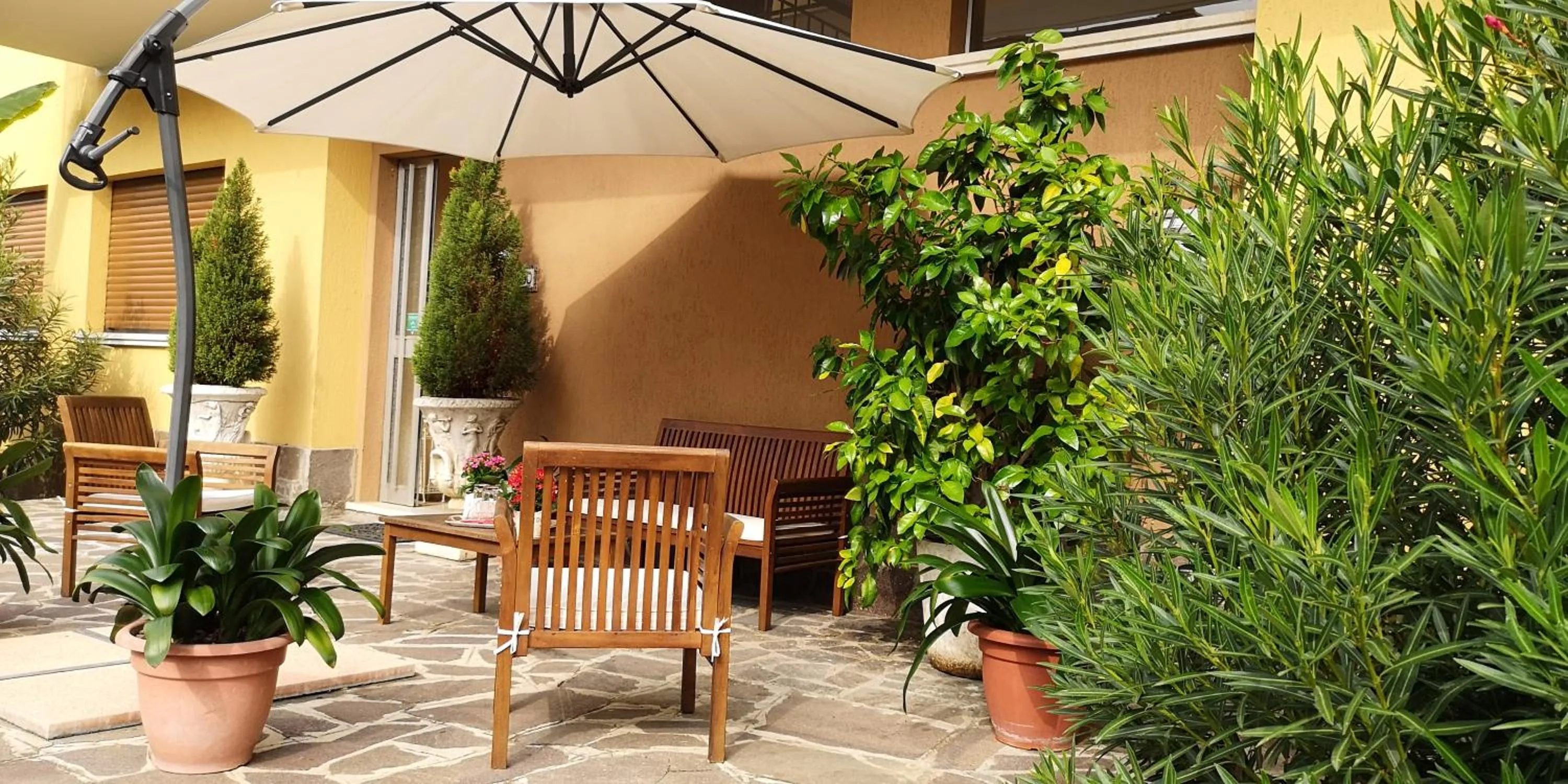 Patio in B&B Paola e Francesco