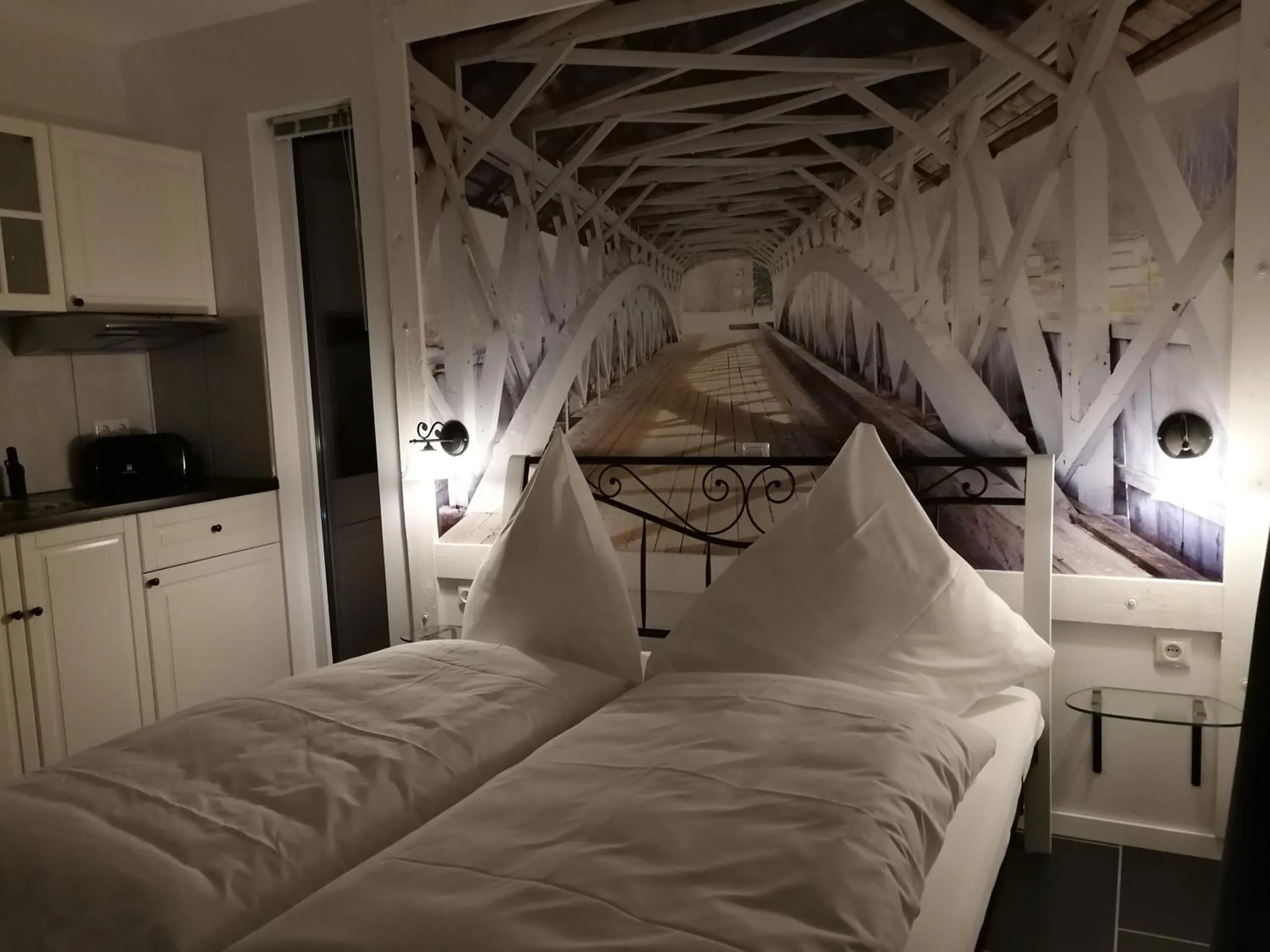 Bed in Apartmenthaus in Walle