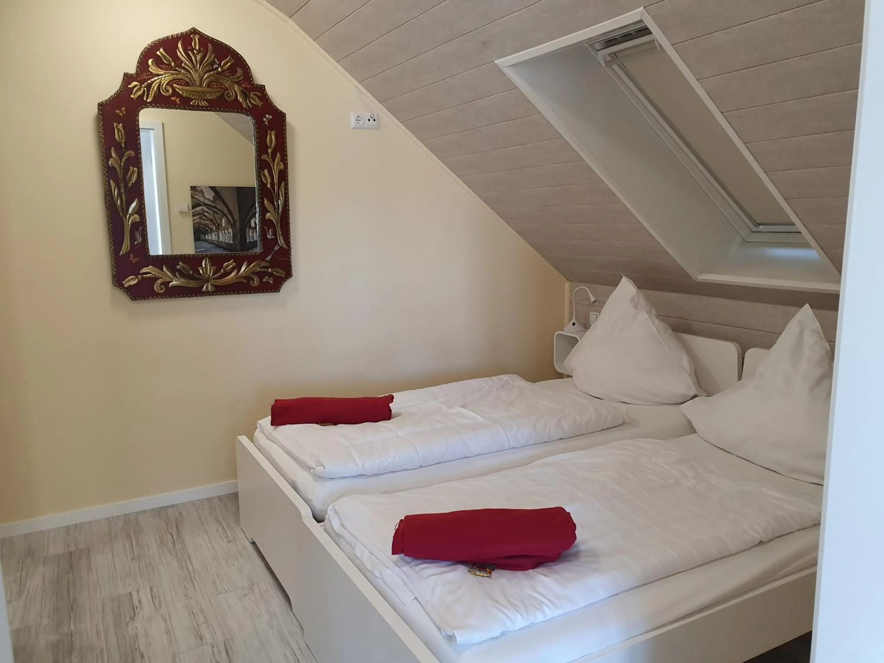 Bed in Apartmenthaus in Walle