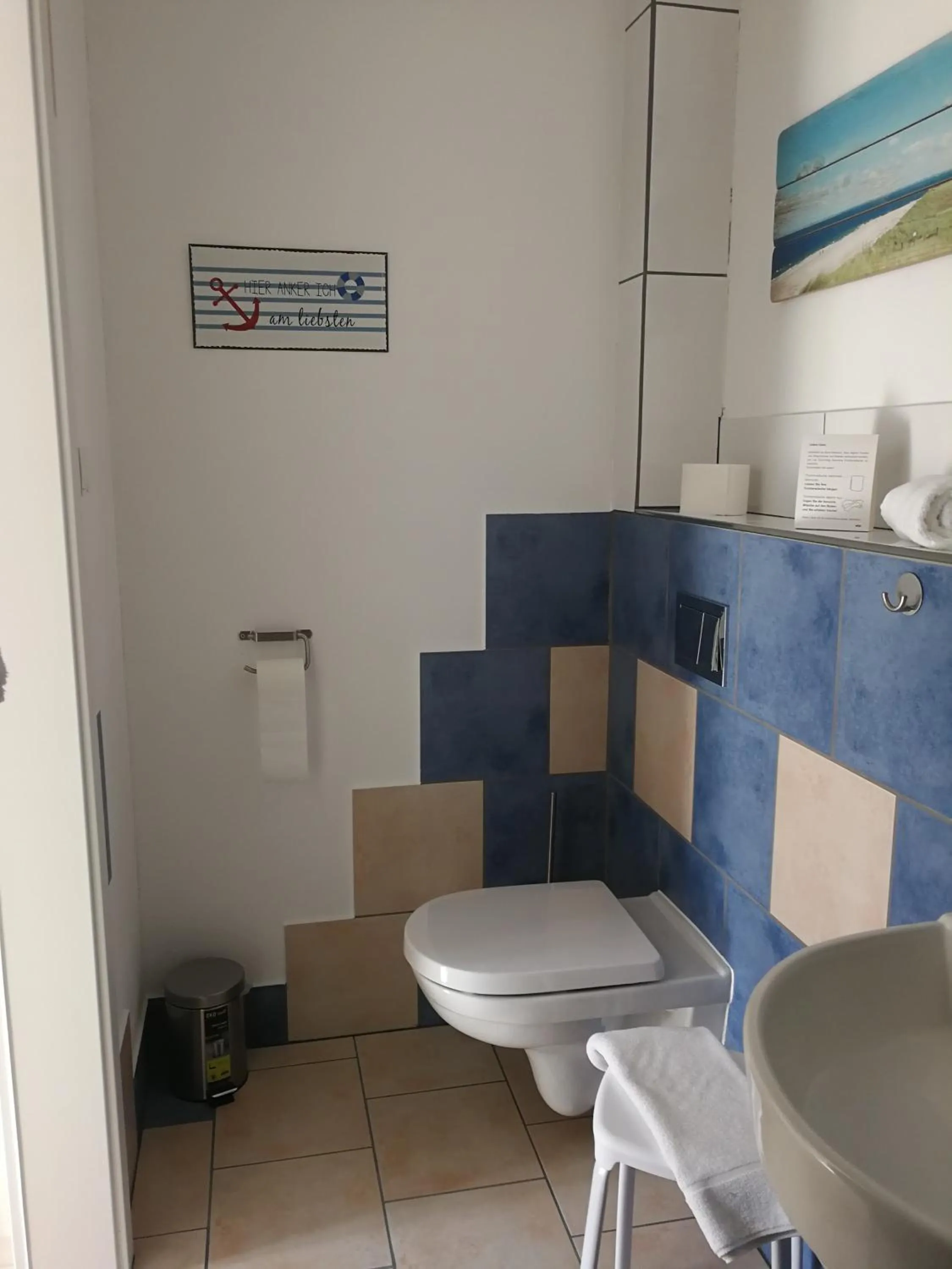 Toilet in Apartmenthaus in Walle