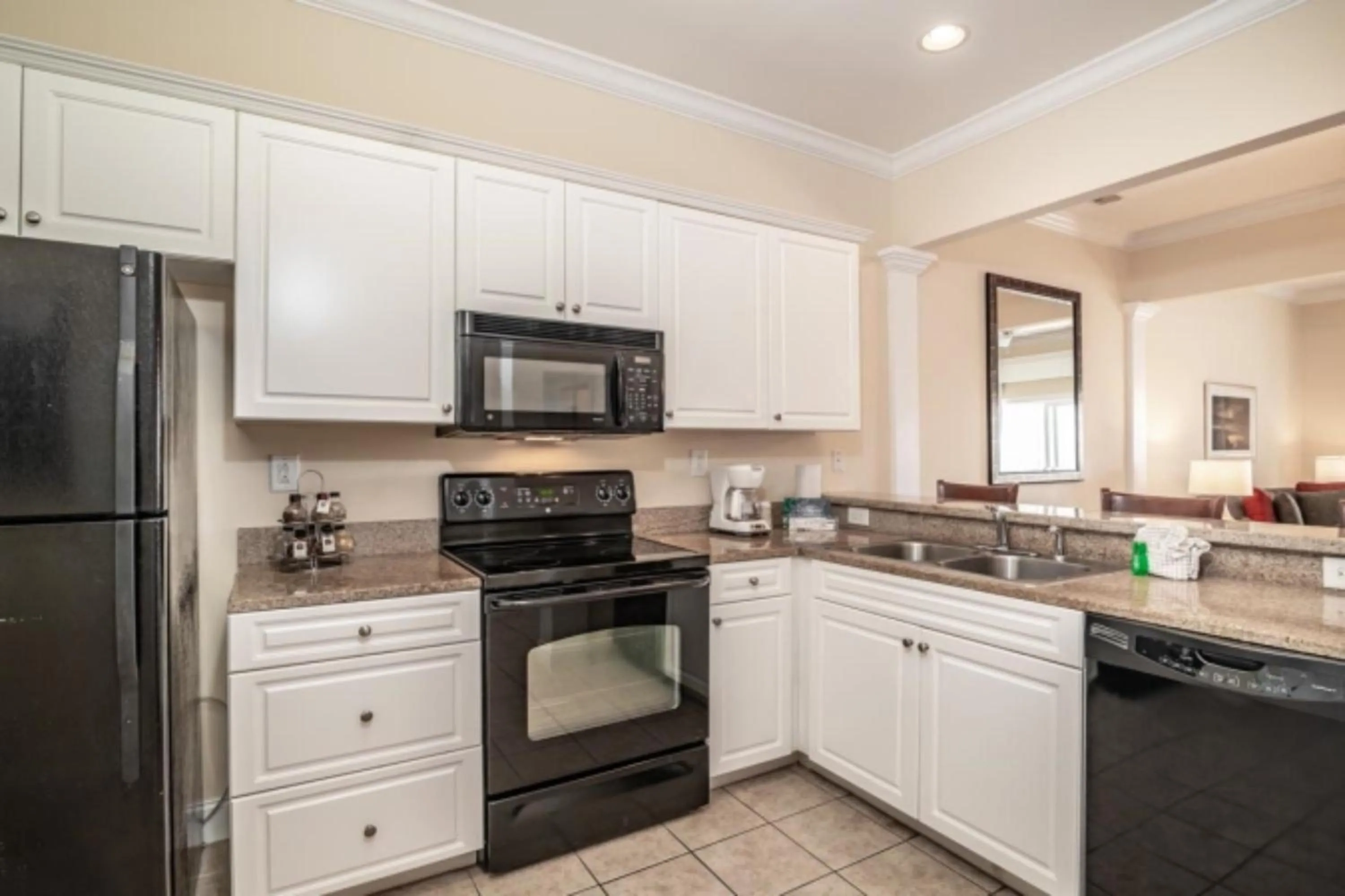 Kitchen or kitchenette in Litchfield Beach & Golf Resort