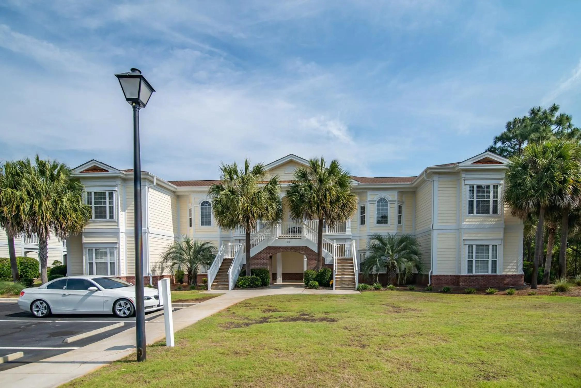 Property building in Litchfield Beach & Golf Resort