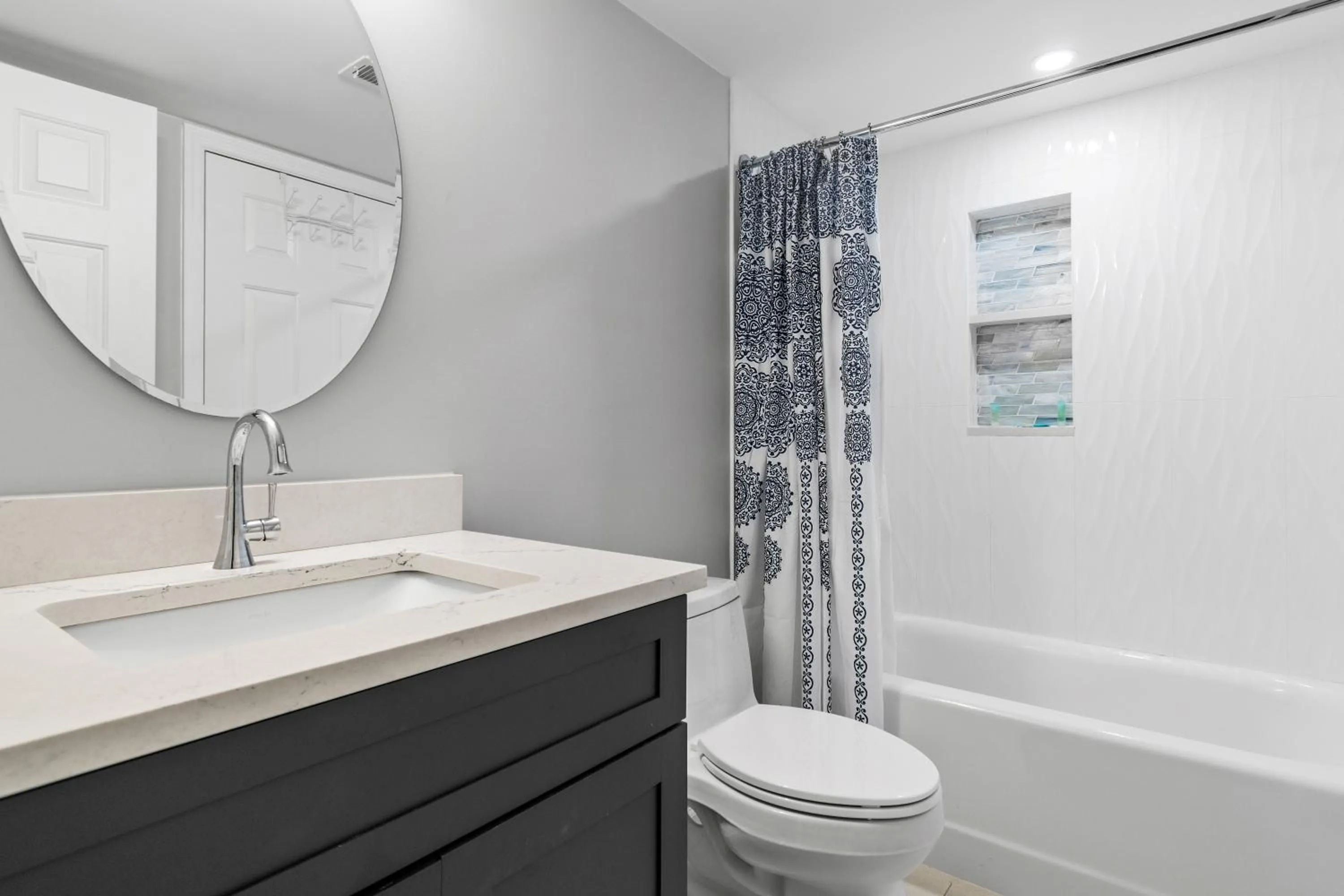 Bathroom in Litchfield Beach & Golf Resort