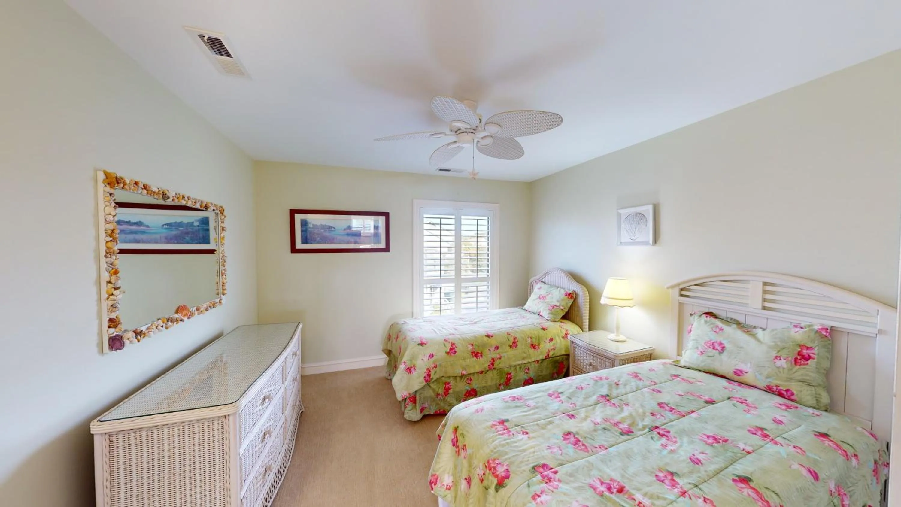Bedroom, Bed in Litchfield Beach & Golf Resort