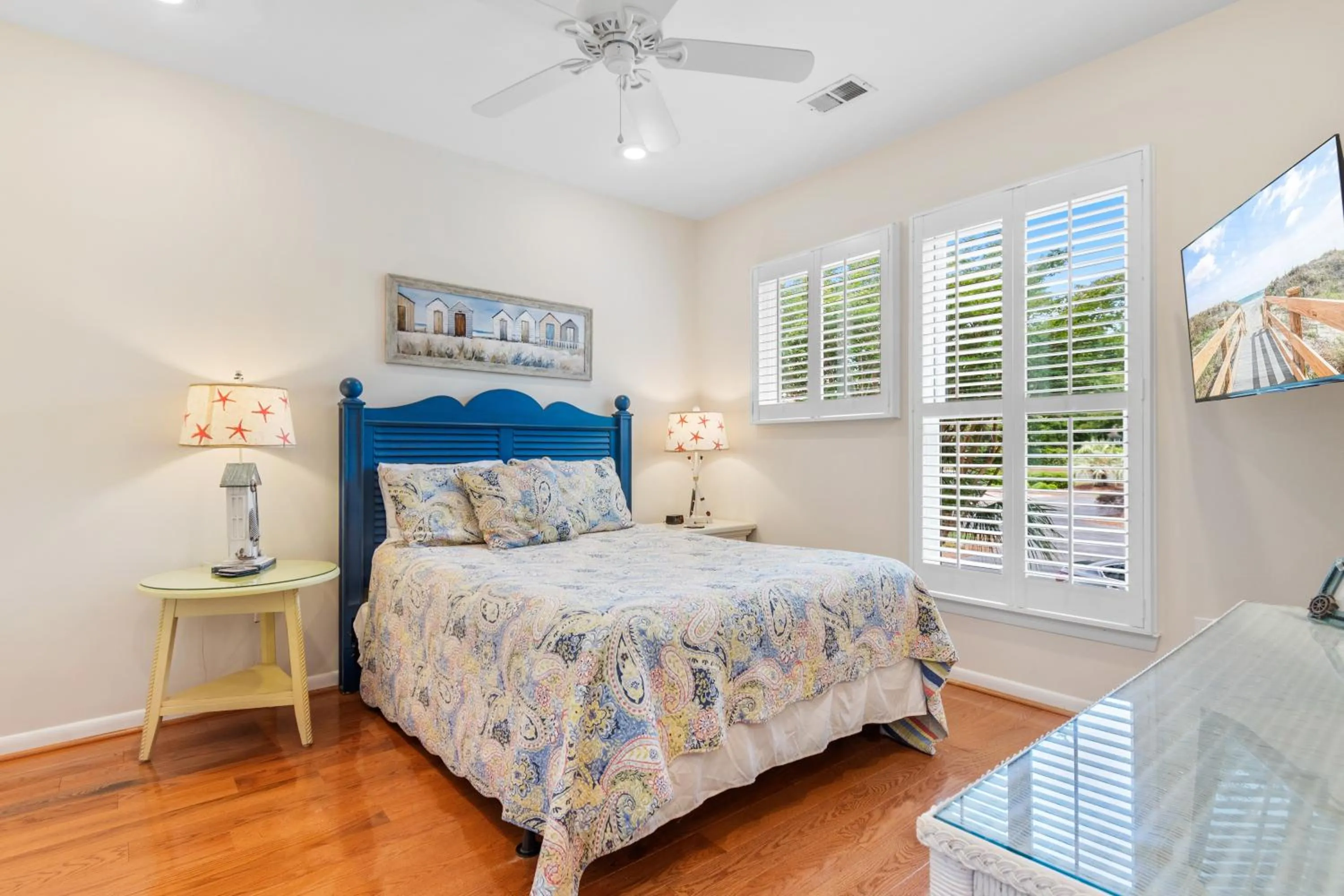 Bedroom, Bed in Litchfield Beach & Golf Resort