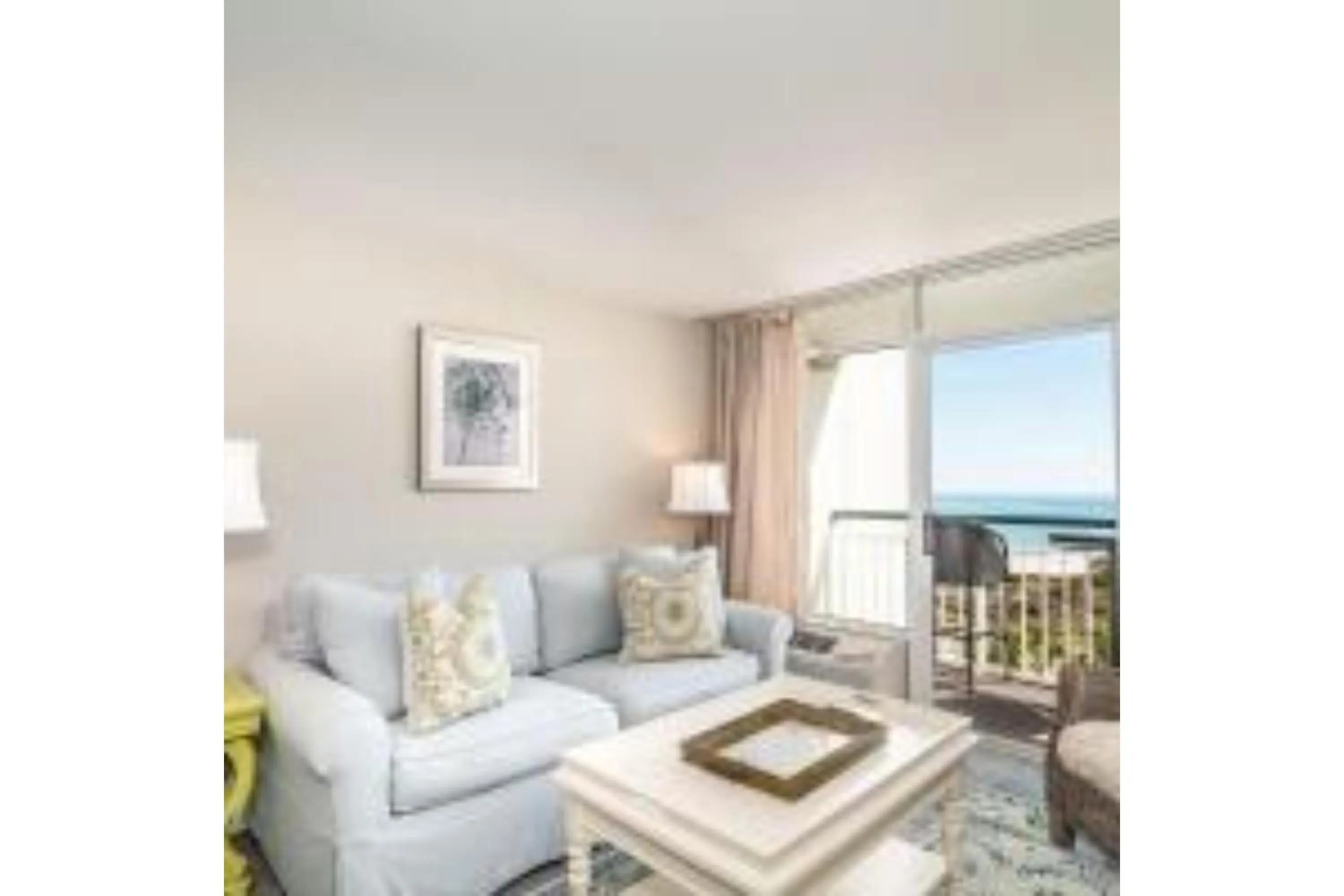 Living room in Litchfield Beach & Golf Resort