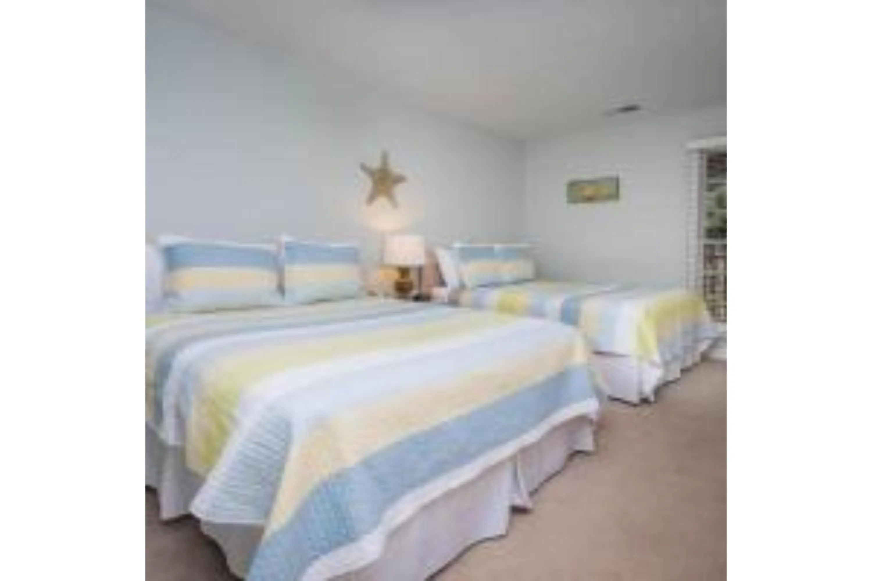 Bedroom, Bed in Litchfield Beach & Golf Resort