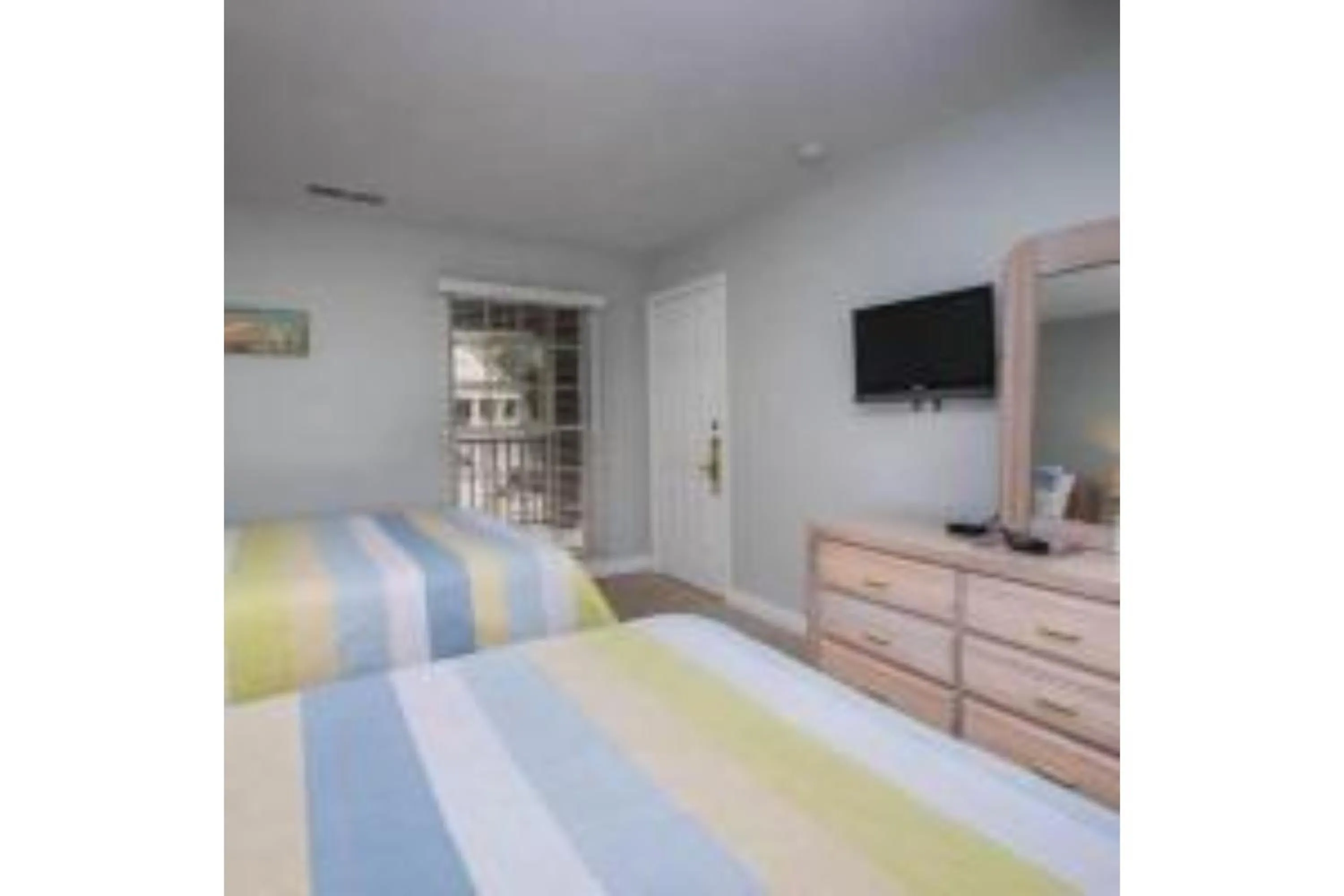 Bedroom, Bed in Litchfield Beach & Golf Resort