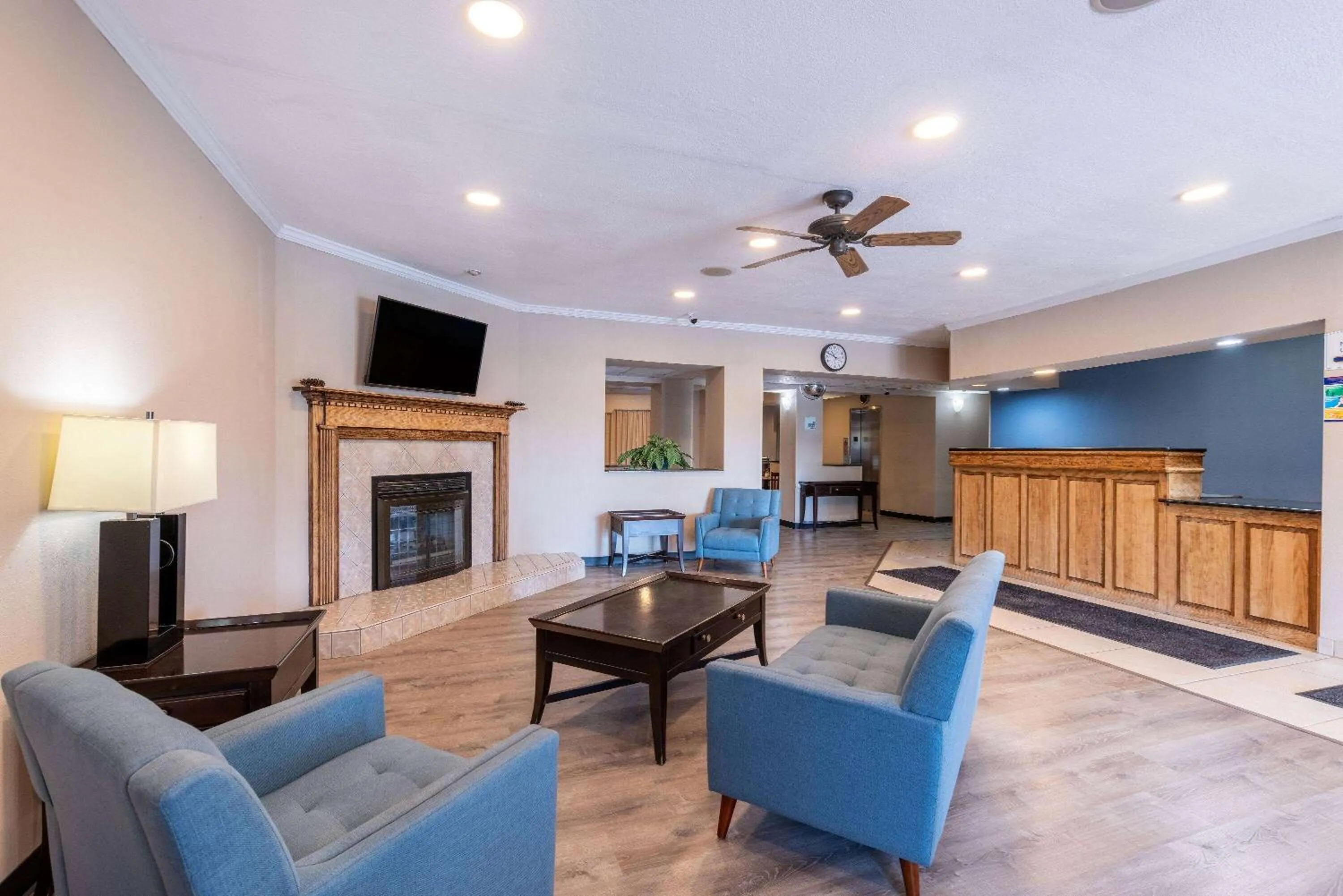 Lobby or reception in Baymont by Wyndham Kirksville University Area