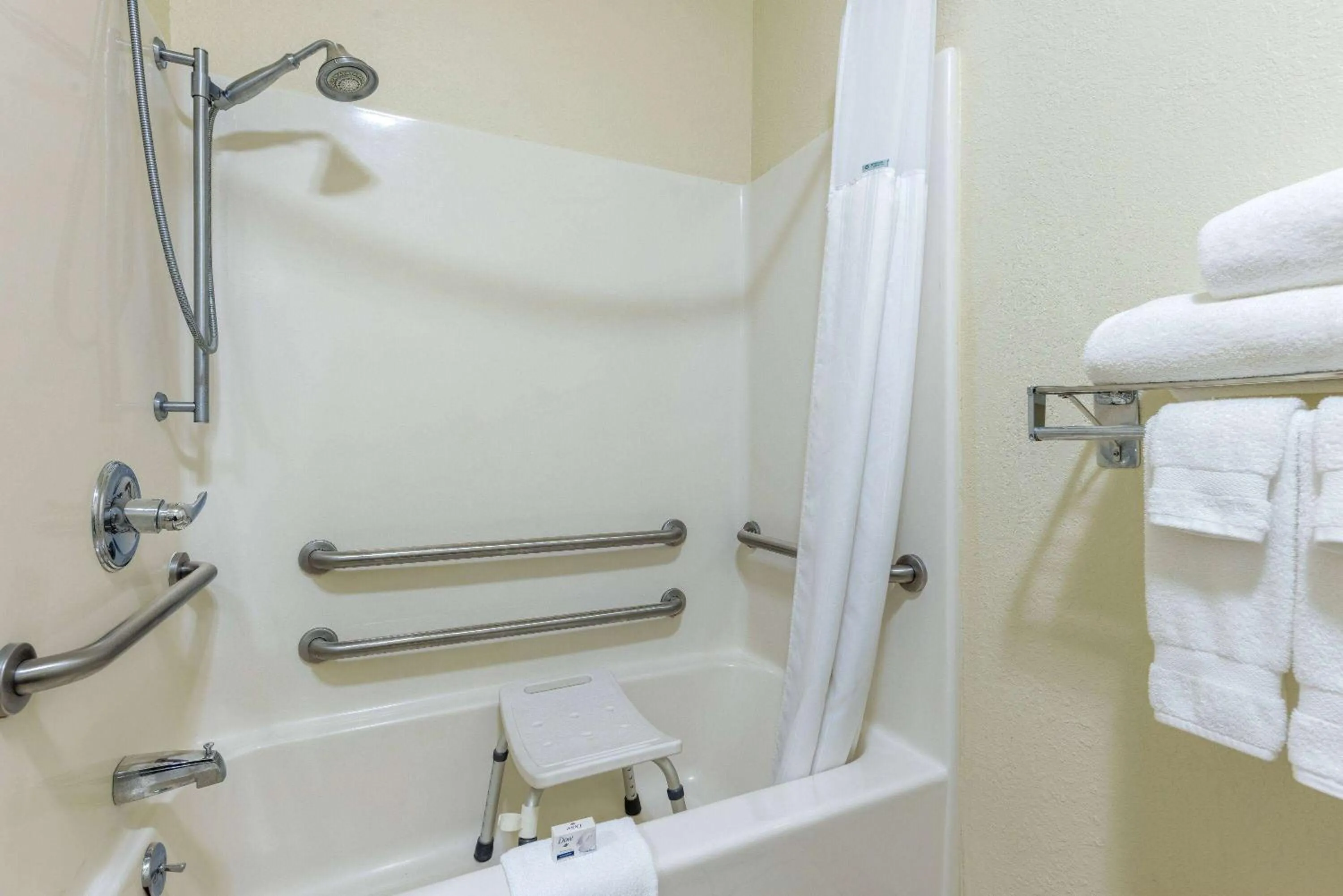 Bathroom in Baymont by Wyndham Kirksville University Area