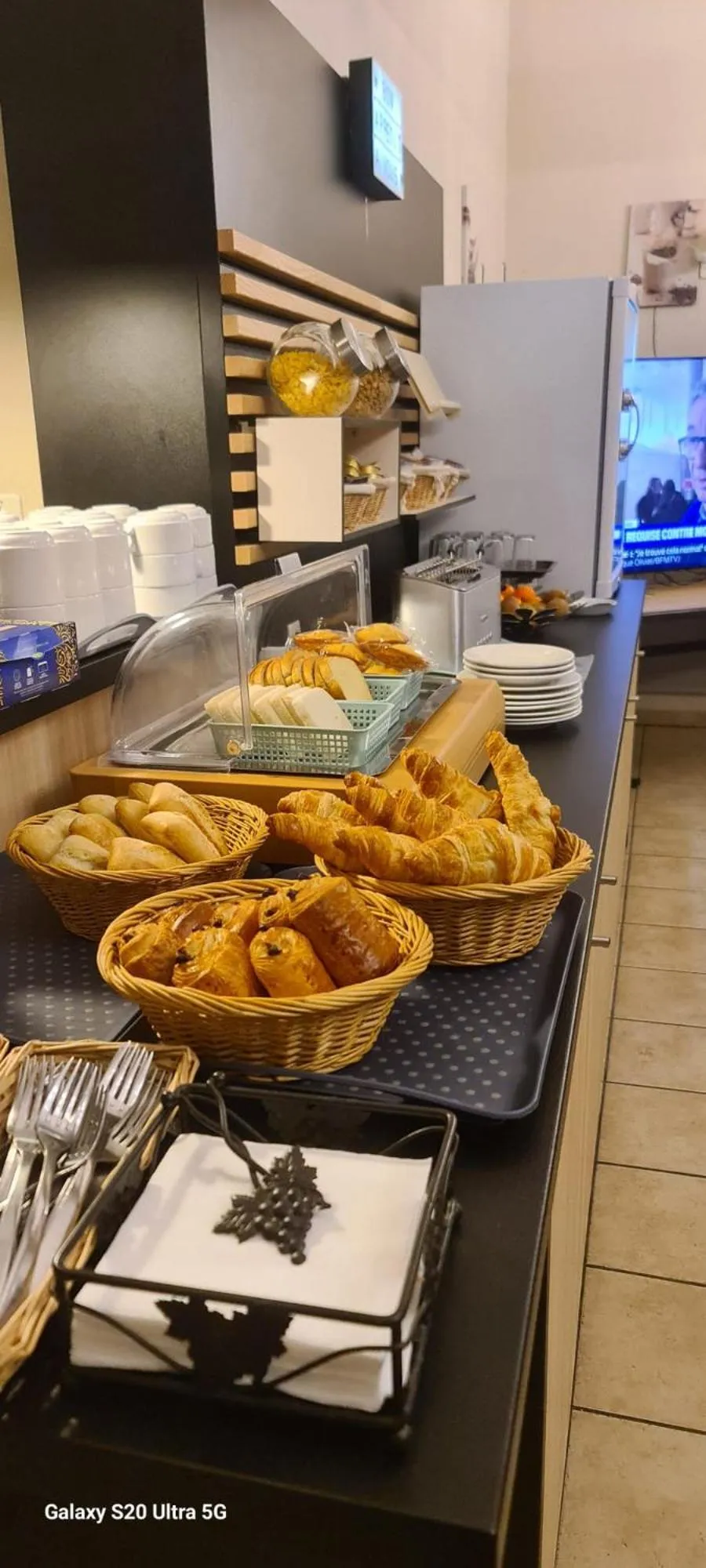 Restaurant/places to eat in Hôtel Restaurant du Lac