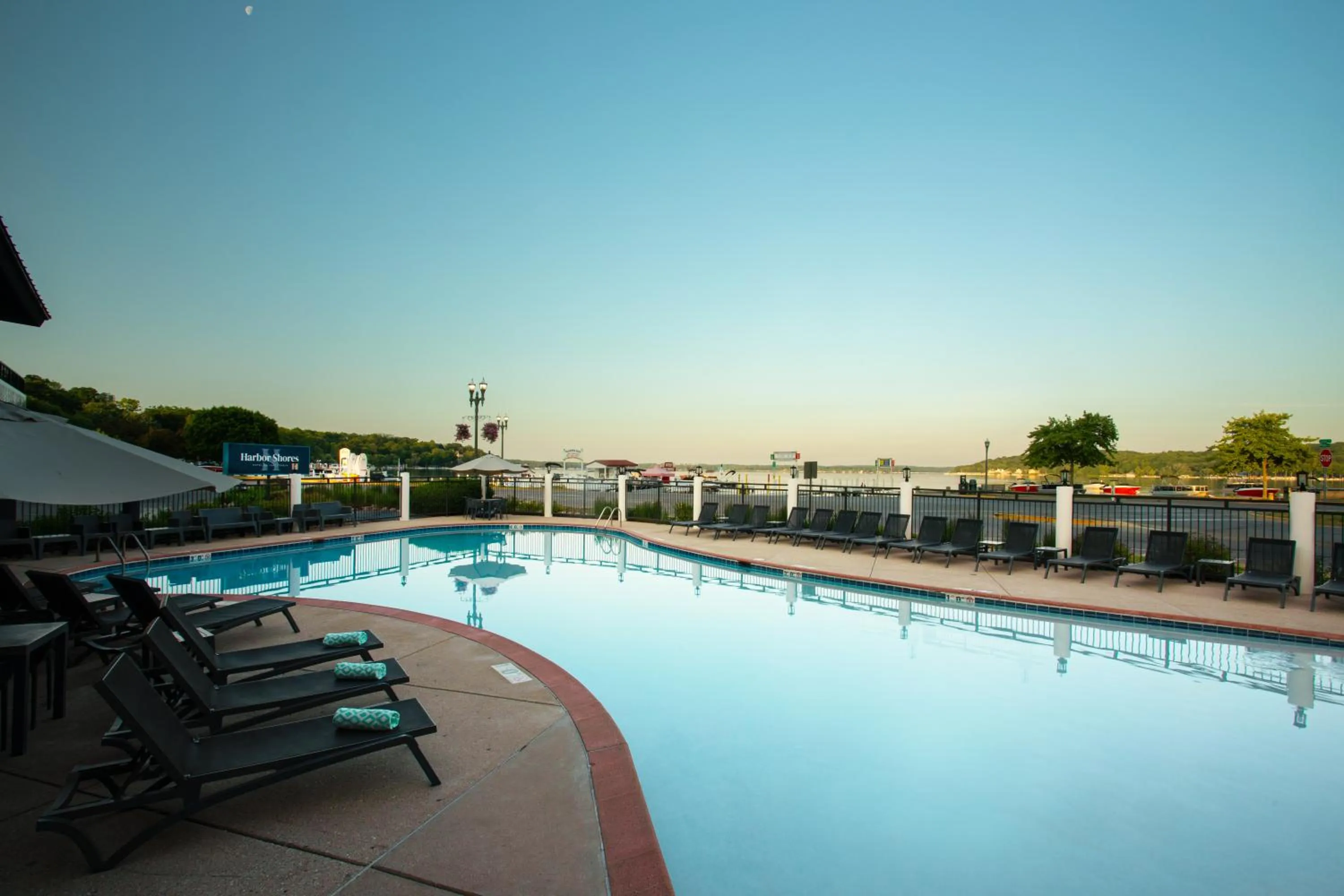 Swimming pool in Harbor Shores on Lake Geneva