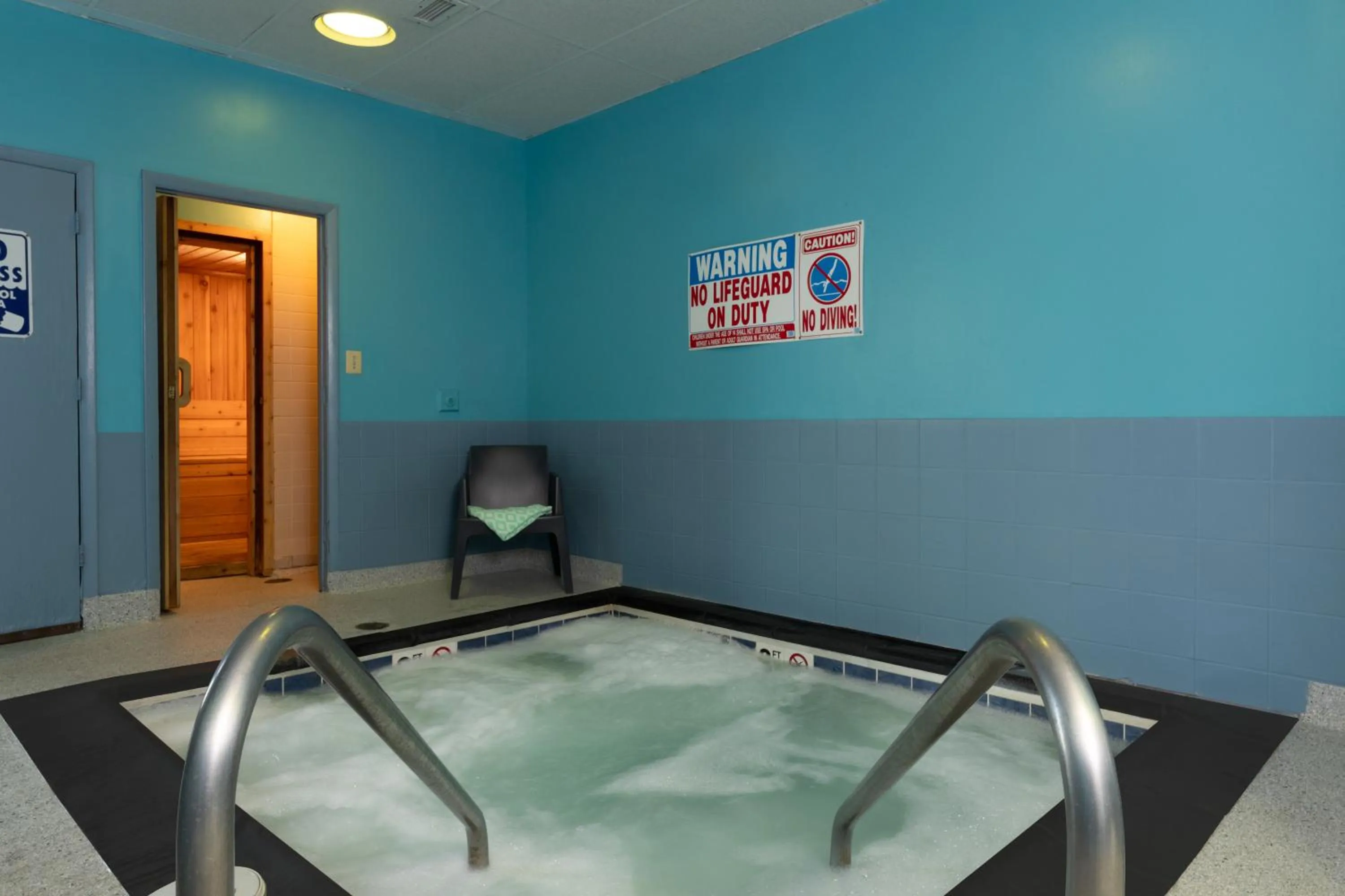 Hot Tub in Harbor Shores on Lake Geneva