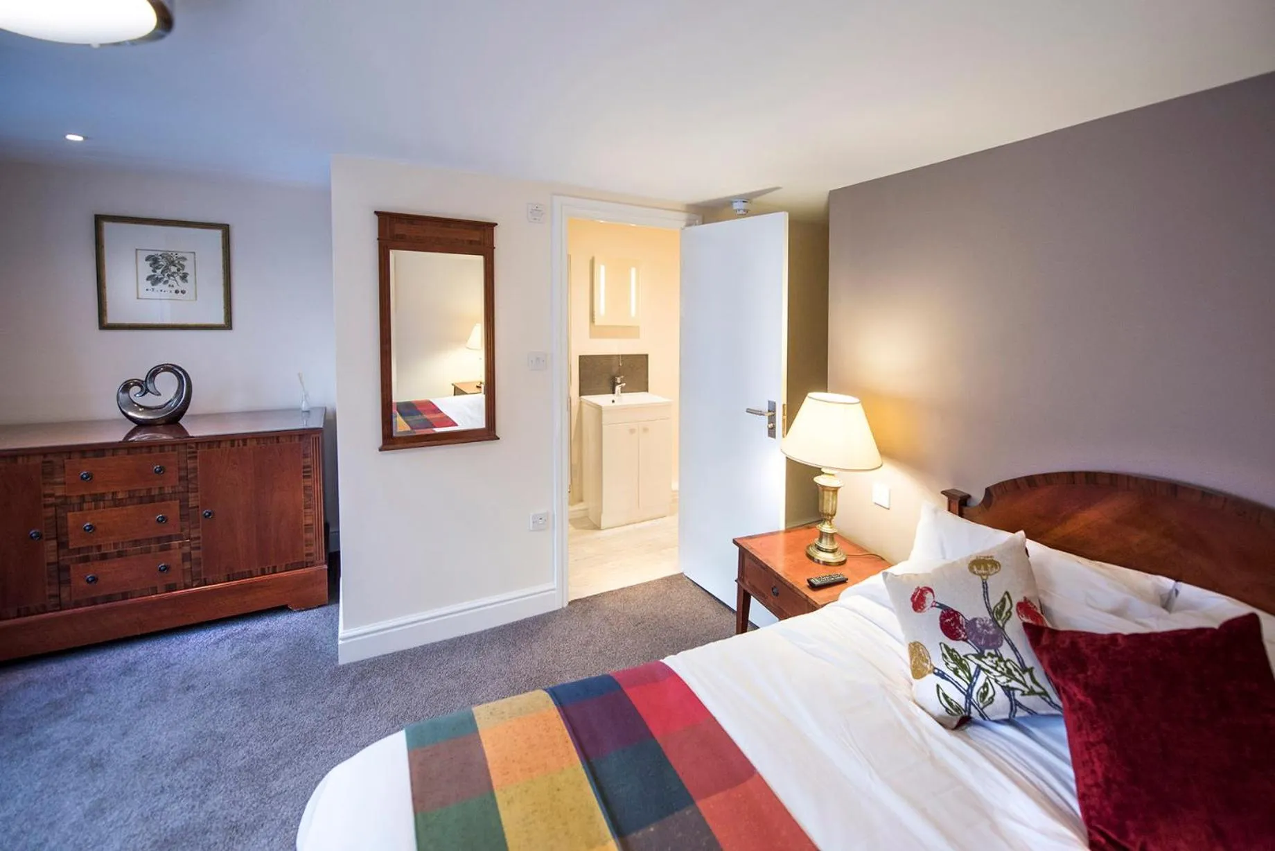 Bedroom, Bed in Seven Stars