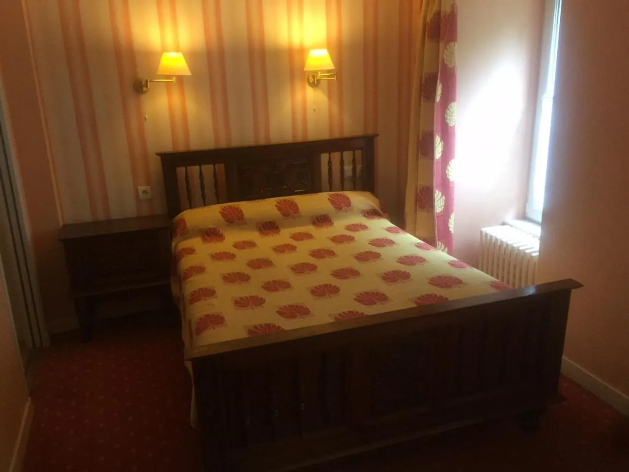 Bed in Le relais de l'Argoat