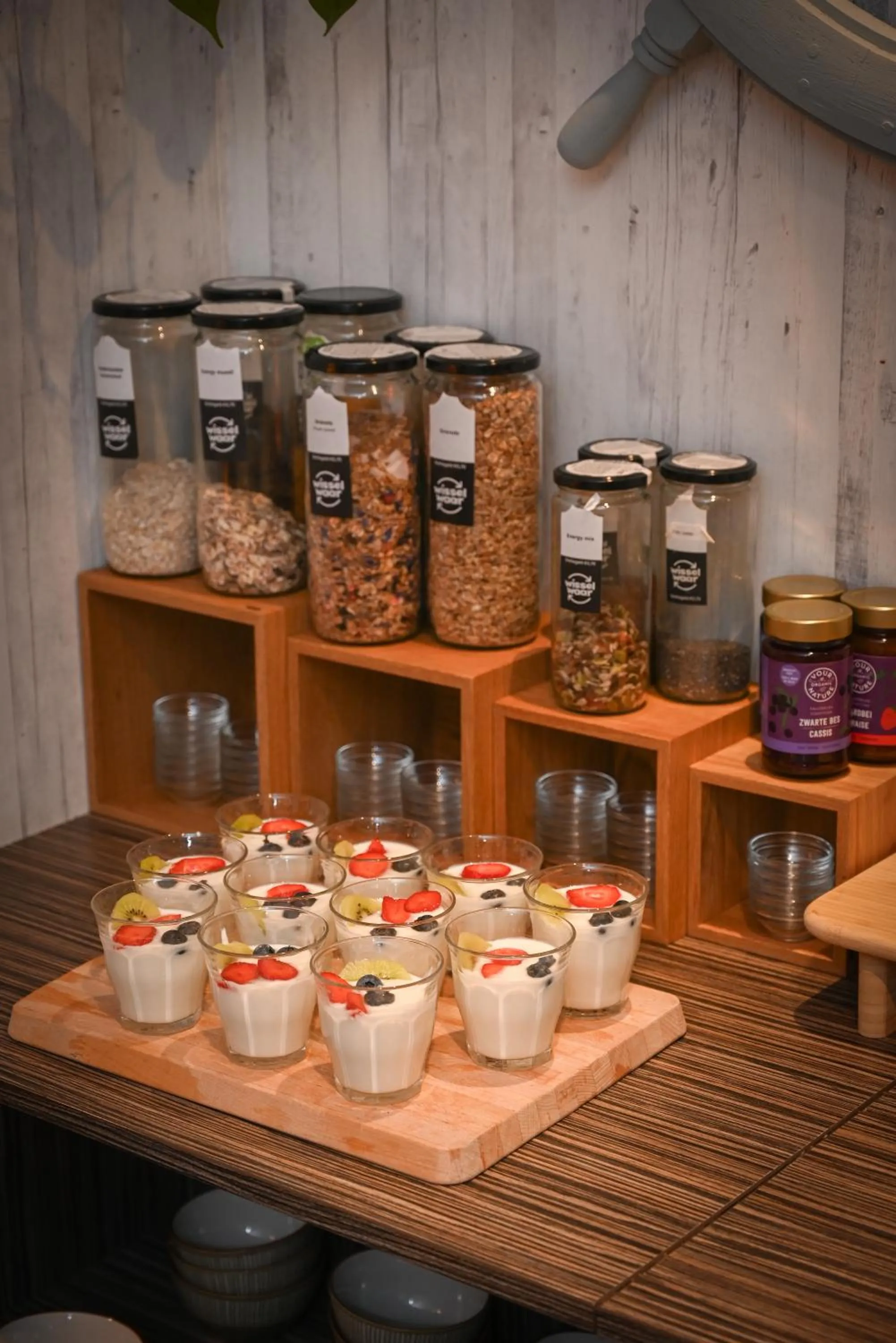 Continental breakfast in Court Garden Hotel