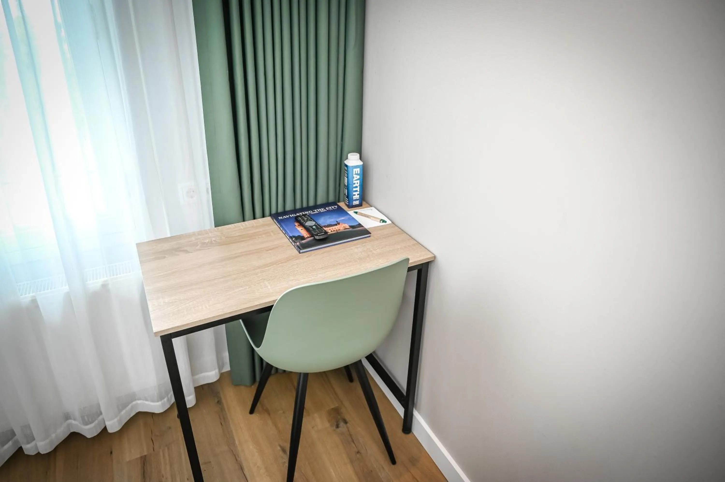 Living room in Court Garden Hotel