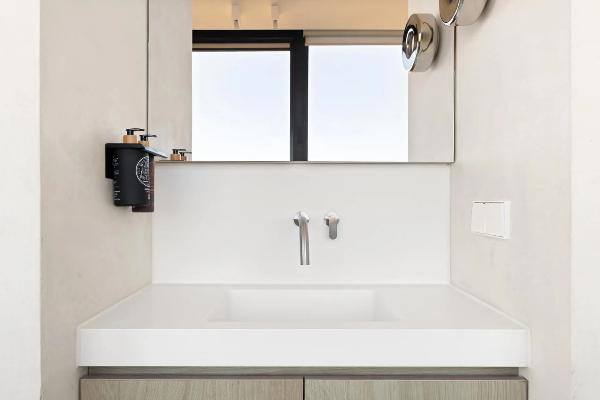 Bathroom in Duinhotel Tien Torens