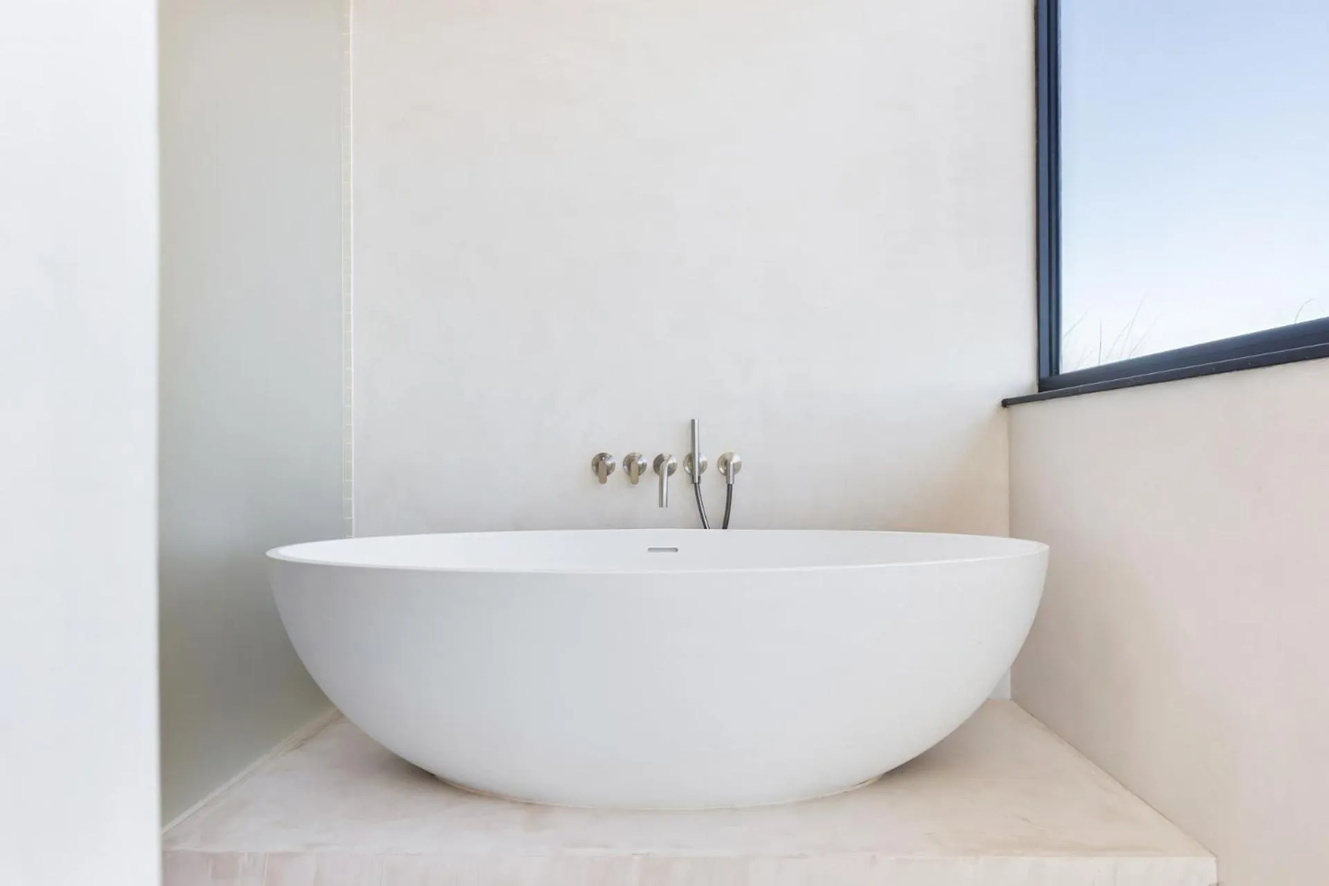 Bath in Duinhotel Tien Torens