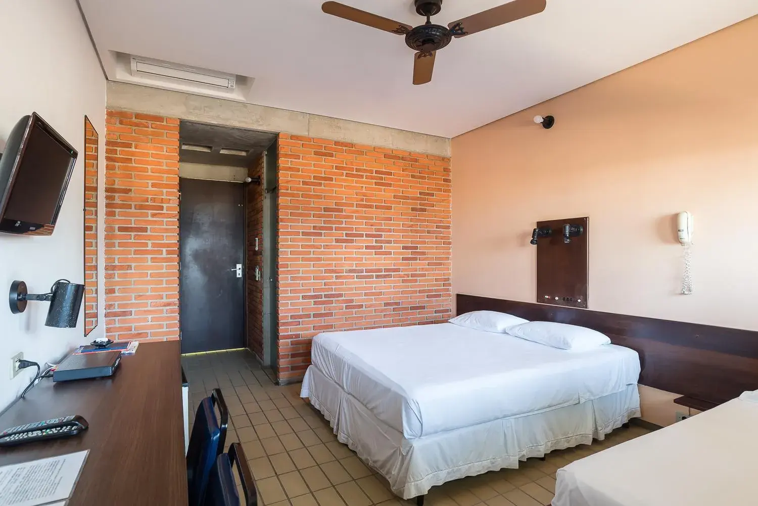 Standard Triple Room in Mira Maré Praia Hotel Standard Triple Room in Mira Maré Praia Hotel