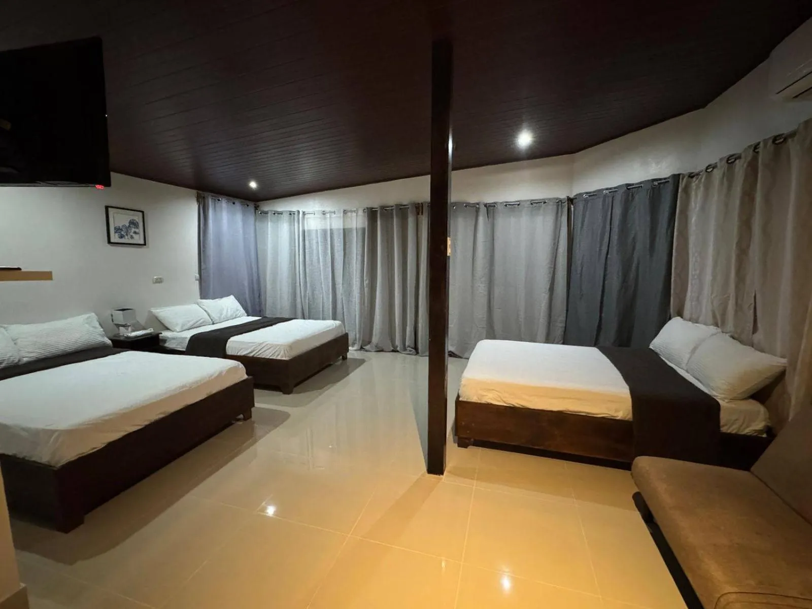 Photo of the whole room, Bed in Casa Linda Vista