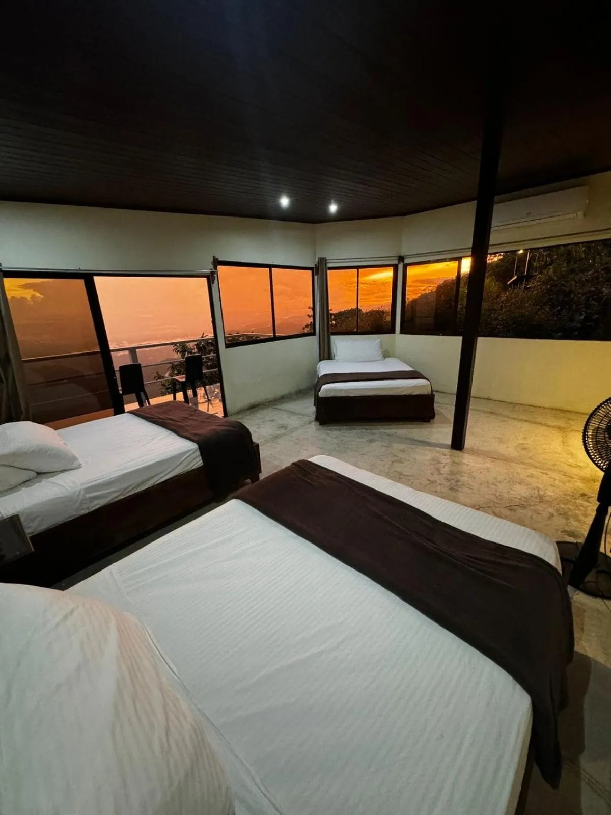 View (from property/room), Bed in Casa Linda Vista