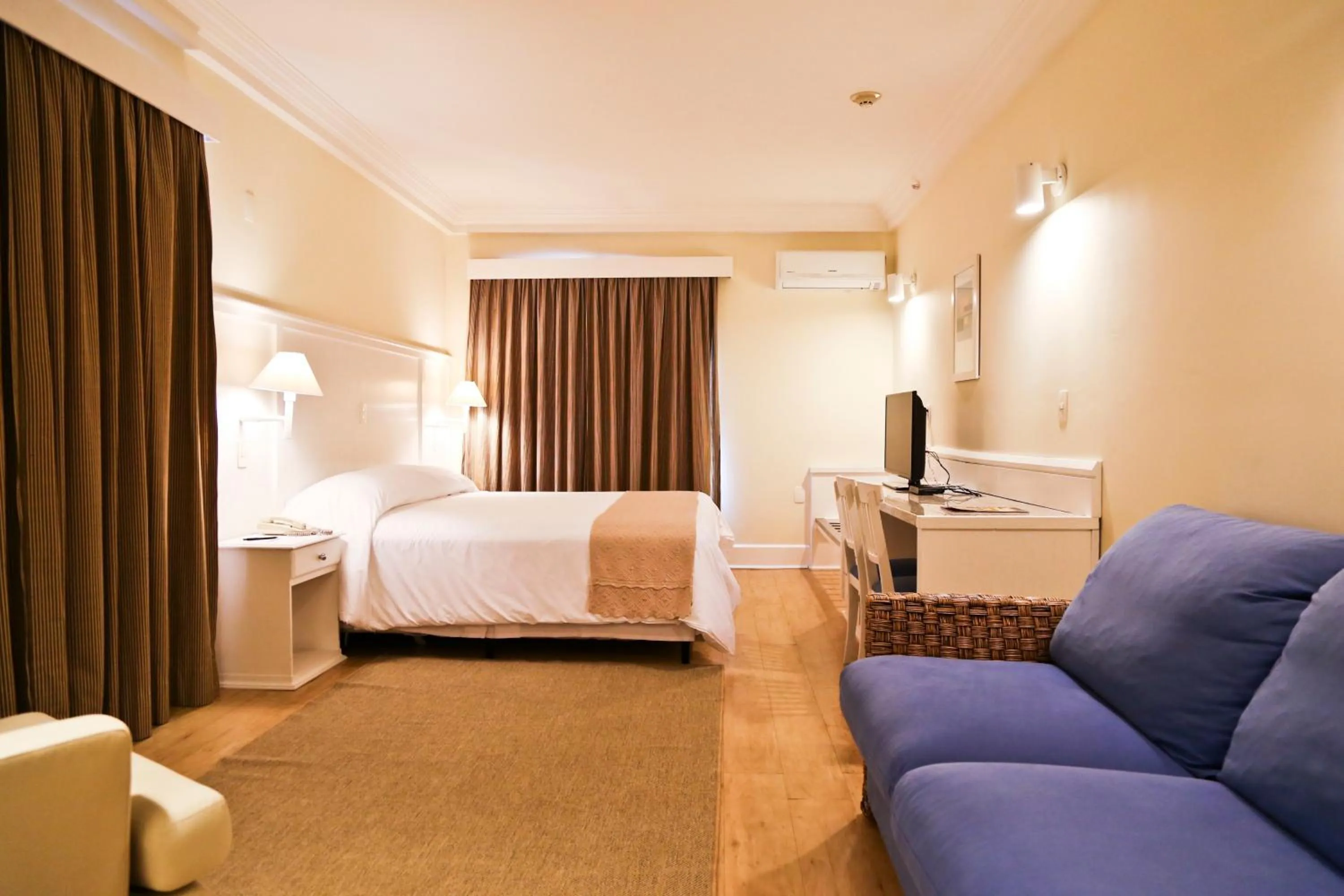 Photo of the whole room, Bed in Vitória Hotel Convention Indaiatuba